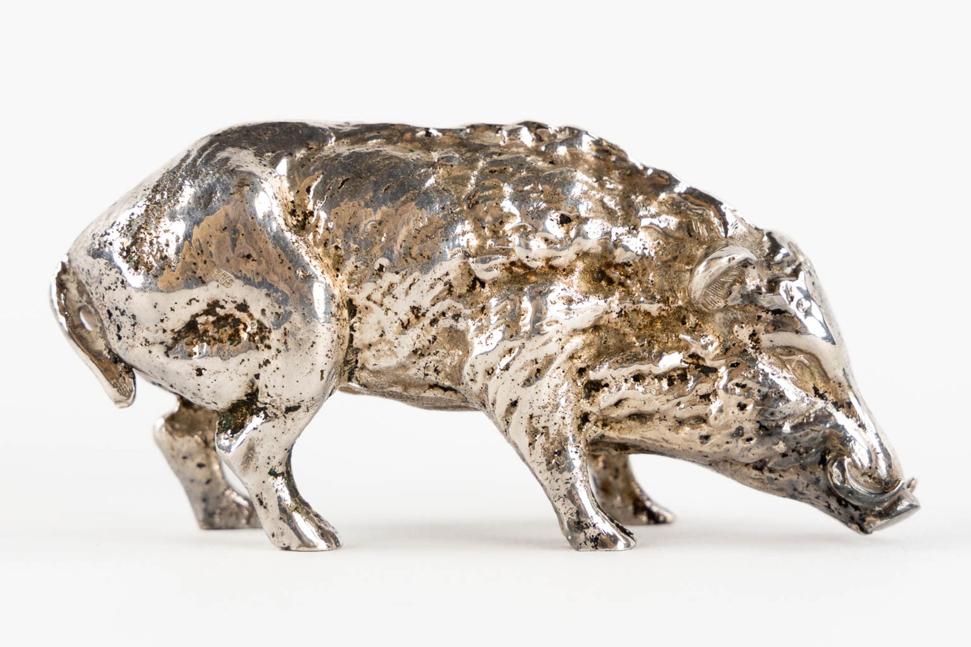 A fish and a boar, silver. The boar marked 835, 273g. (L:17,5 cm) - Bild 8 aus 13