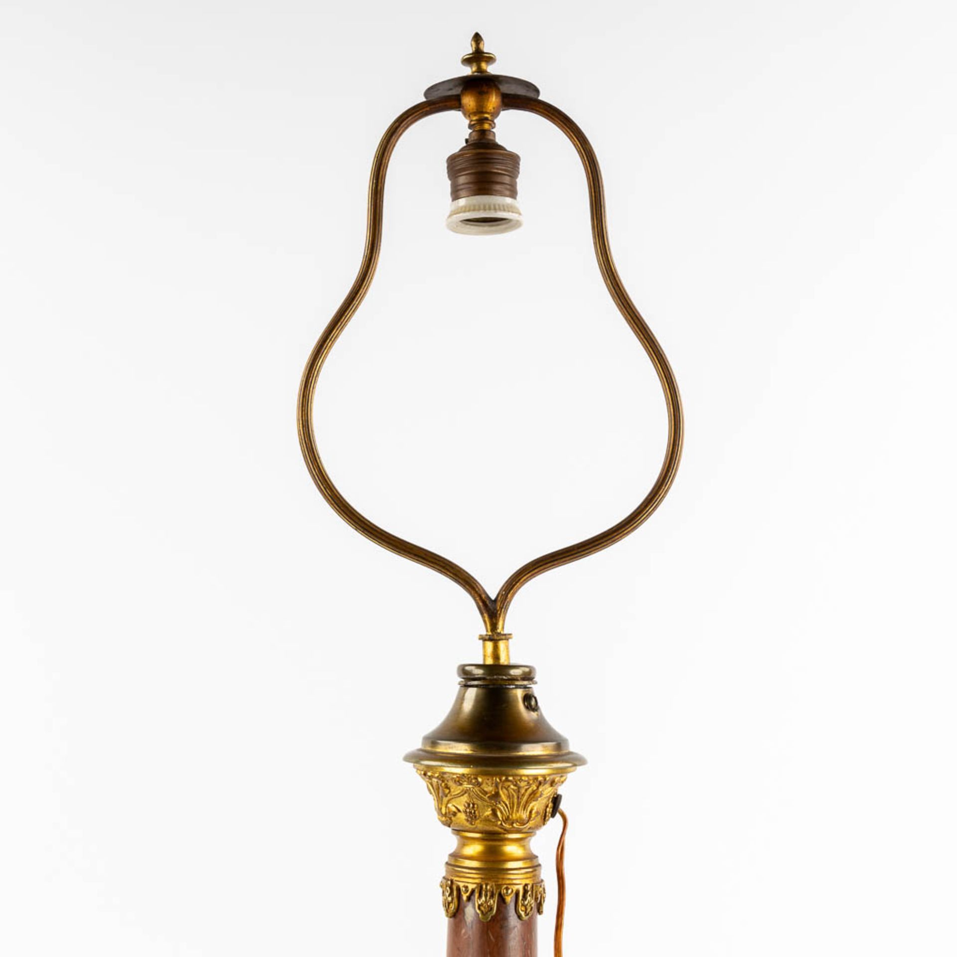 Three table lamps, Bronze, Onyx and Opaline. (H:85 cm) - Bild 9 aus 11