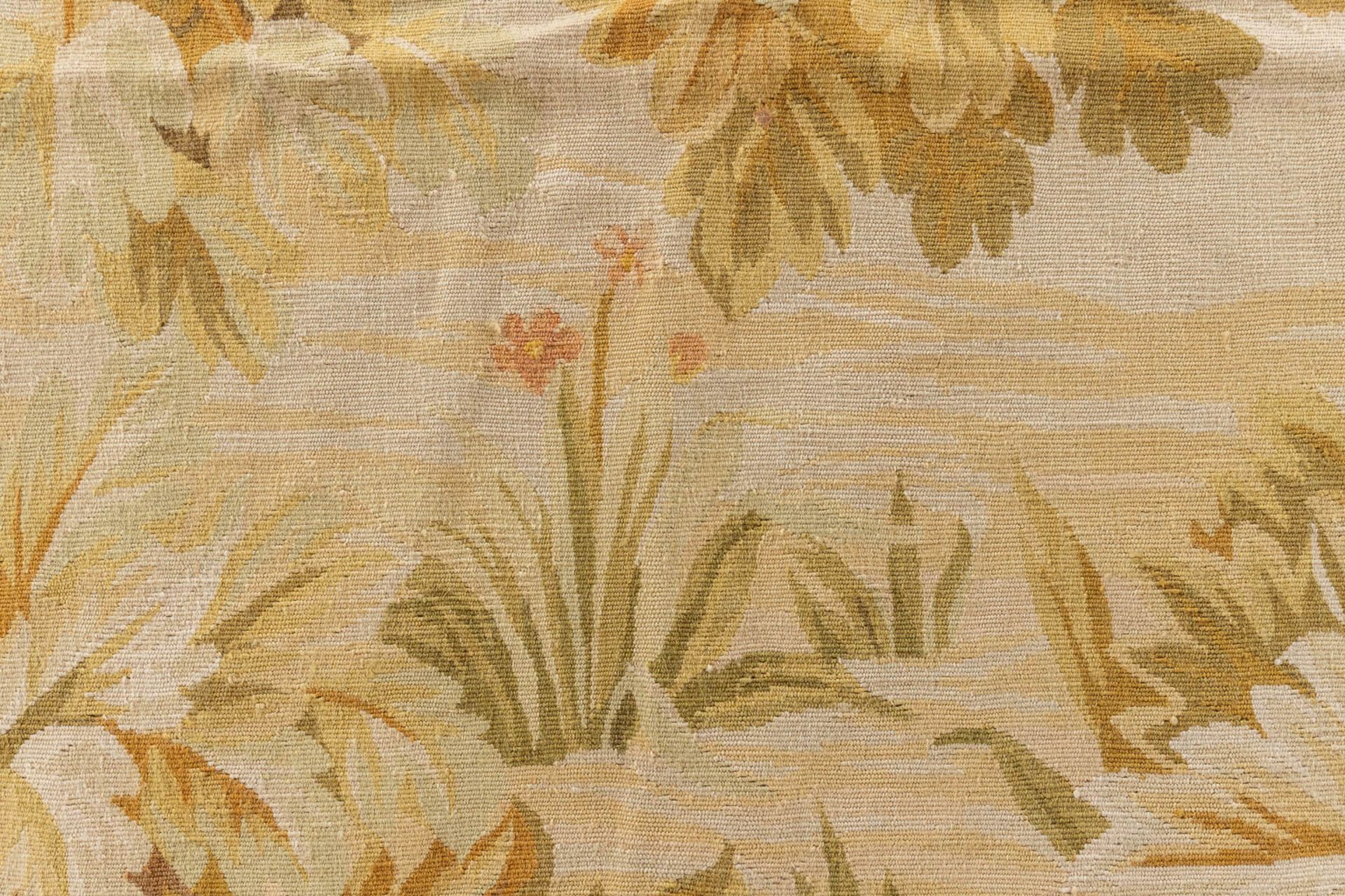 An exceptional carpet 'Aubusson'. France. (L:353 x W:270 cm) - Image 7 of 12