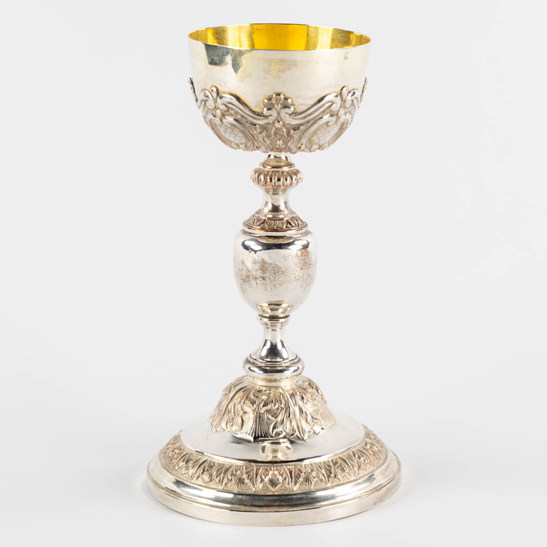 De Meyer-Van Den Berghe (1805-1871) 'Chalice' Neobaroque, Ghent, Belgium, 1831-1869. (H:24,5 x D:14 - Image 4 of 11