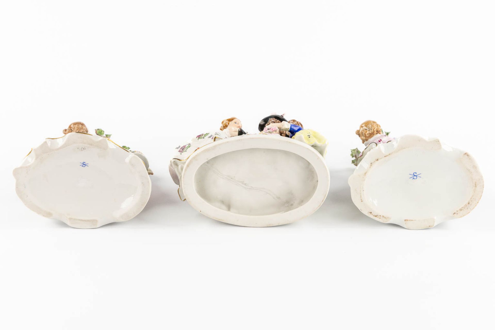 Scheibe Alsbach, three pieces of polychrome porcelain. Saxony, Germany. (L:10 x W:13 x H:20 cm) - Bild 7 aus 15