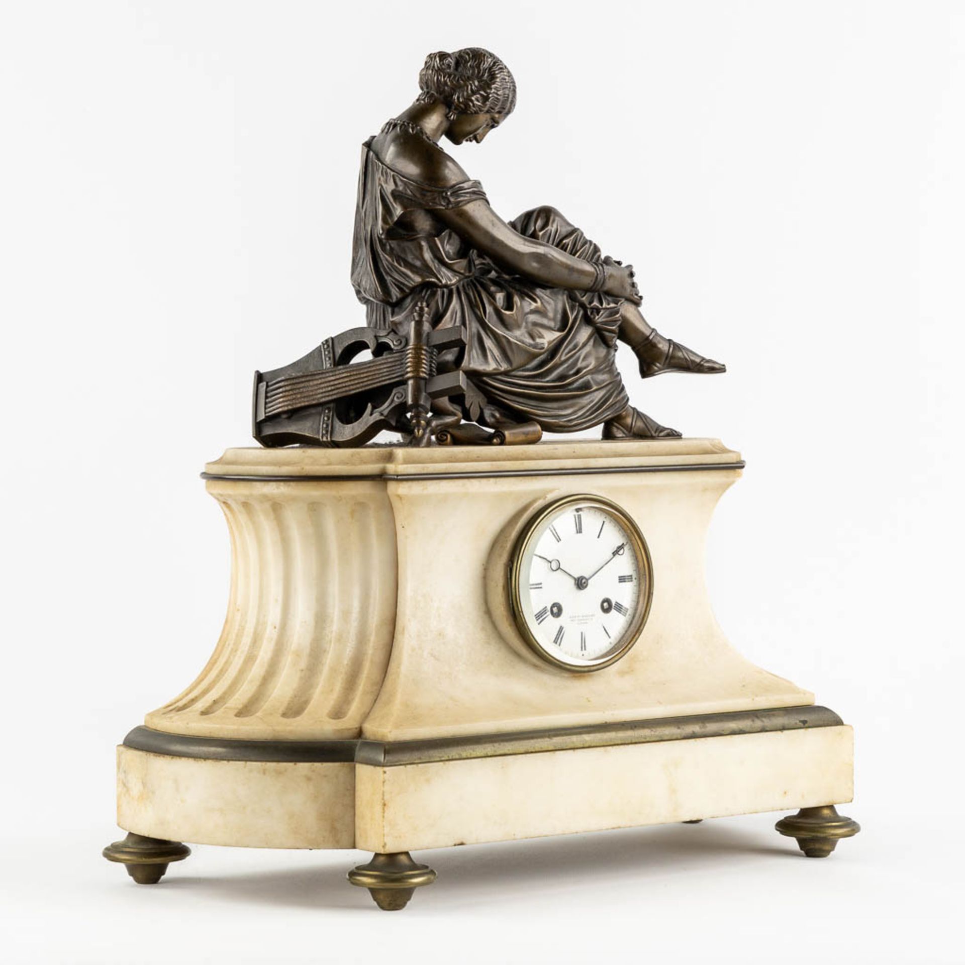 James PRADIER (1790-1852) 'Mantle Clock', patinated bronze on White Carrara marble. (L:21 x W:45 x H - Bild 3 aus 11