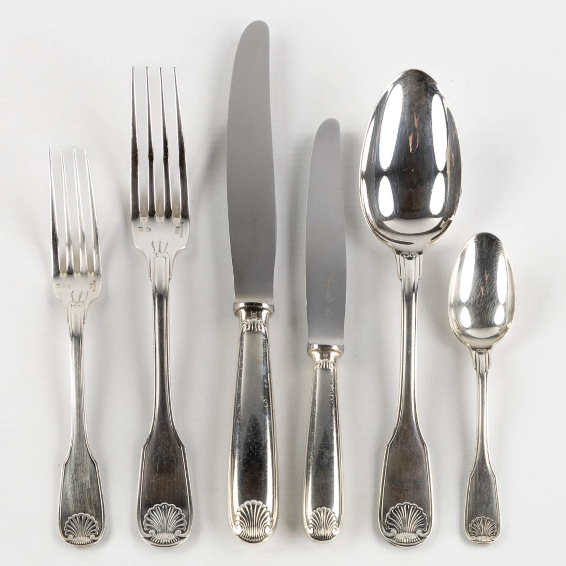 Christofle Vendome, 61-piece silver-plated cutlery in a storage box. (L:30 x W:39 x H:25 cm) - Bild 3 aus 16