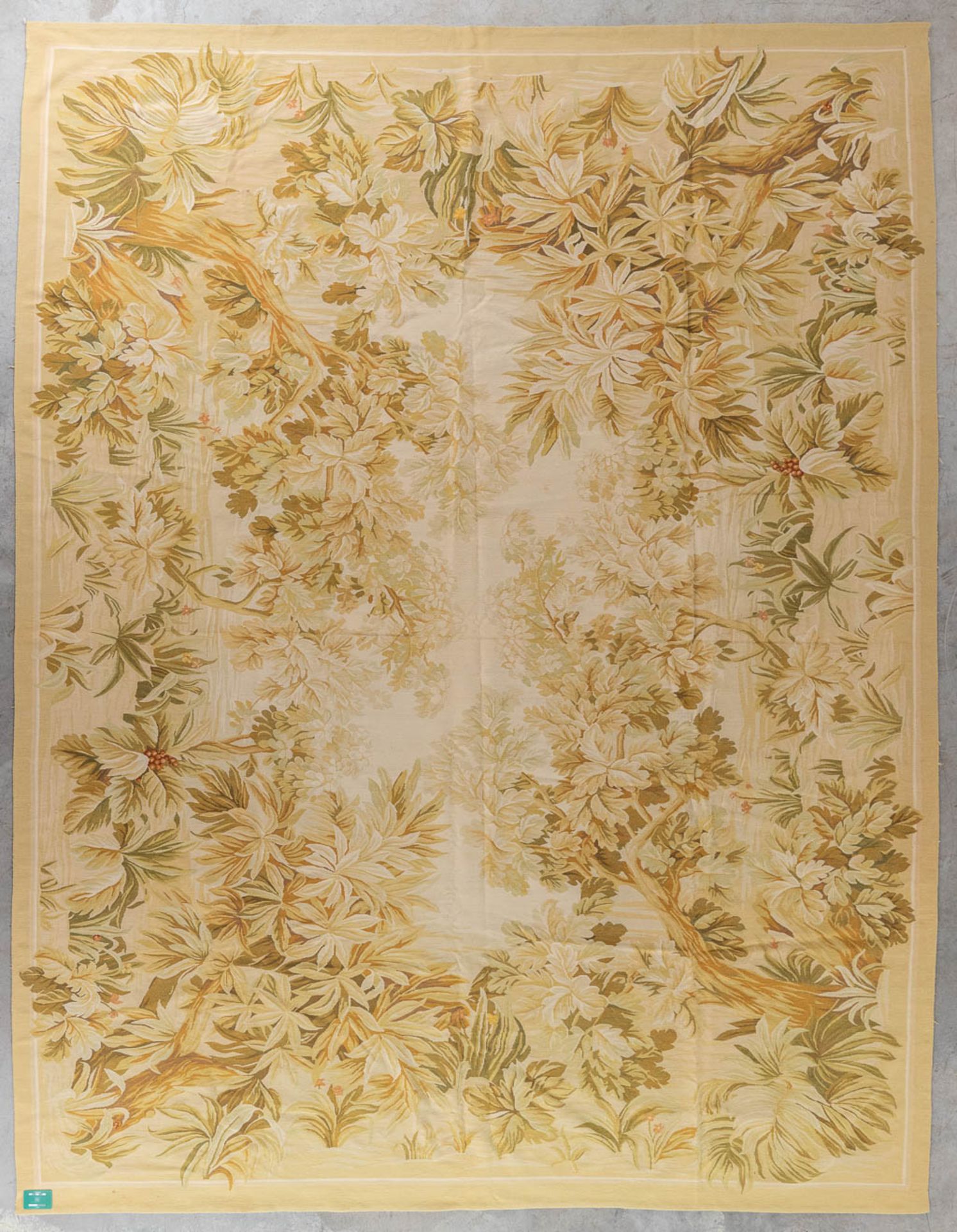 An exceptional carpet 'Aubusson'. France. (L:353 x W:270 cm) - Image 2 of 12