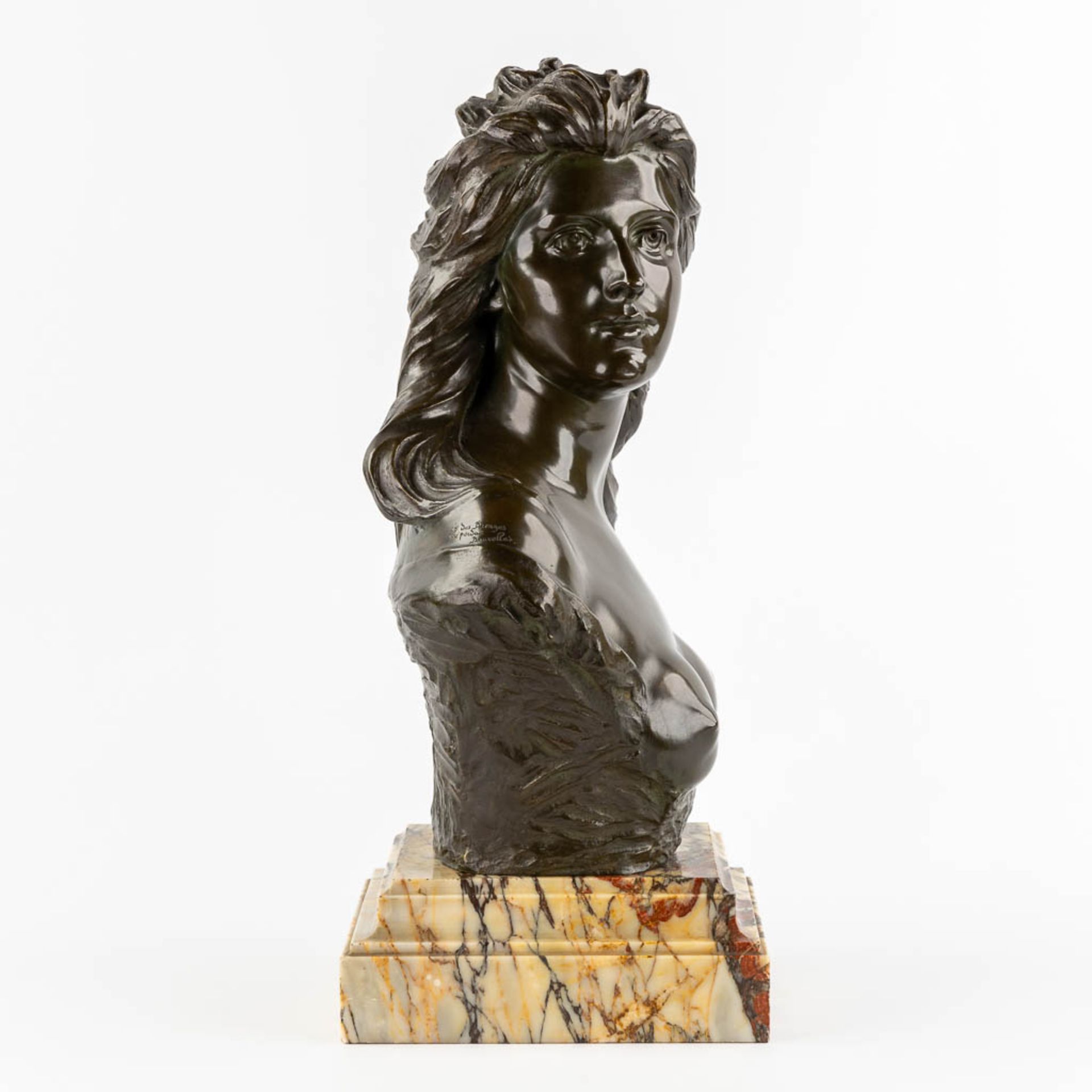 Jef LAMBEAUX (1852-1908) 'La Fierté' patinated bronze. (L:20 x W:35 x H:47 cm) - Image 4 of 10