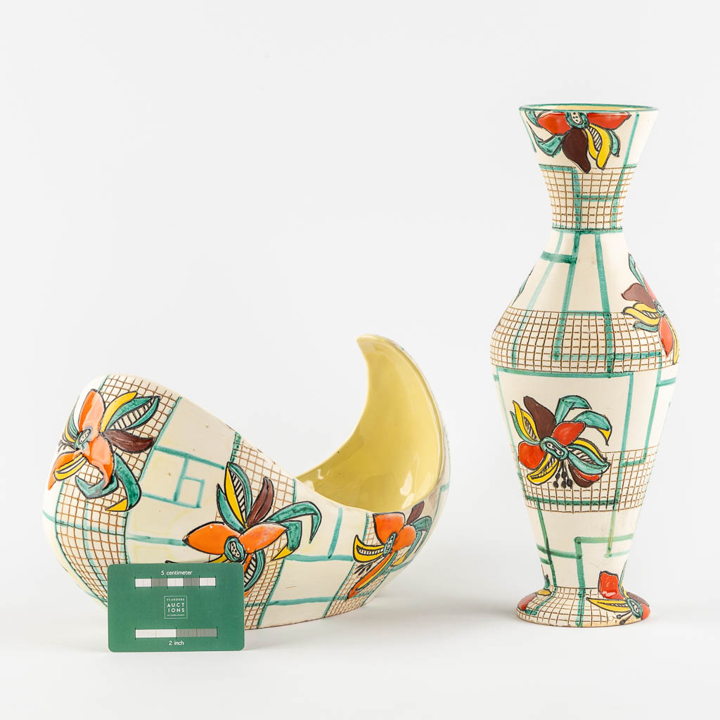 Volpi Deruta, two ceramic vases. Italy, circa 1950. (H:33 cm) - Image 2 of 12
