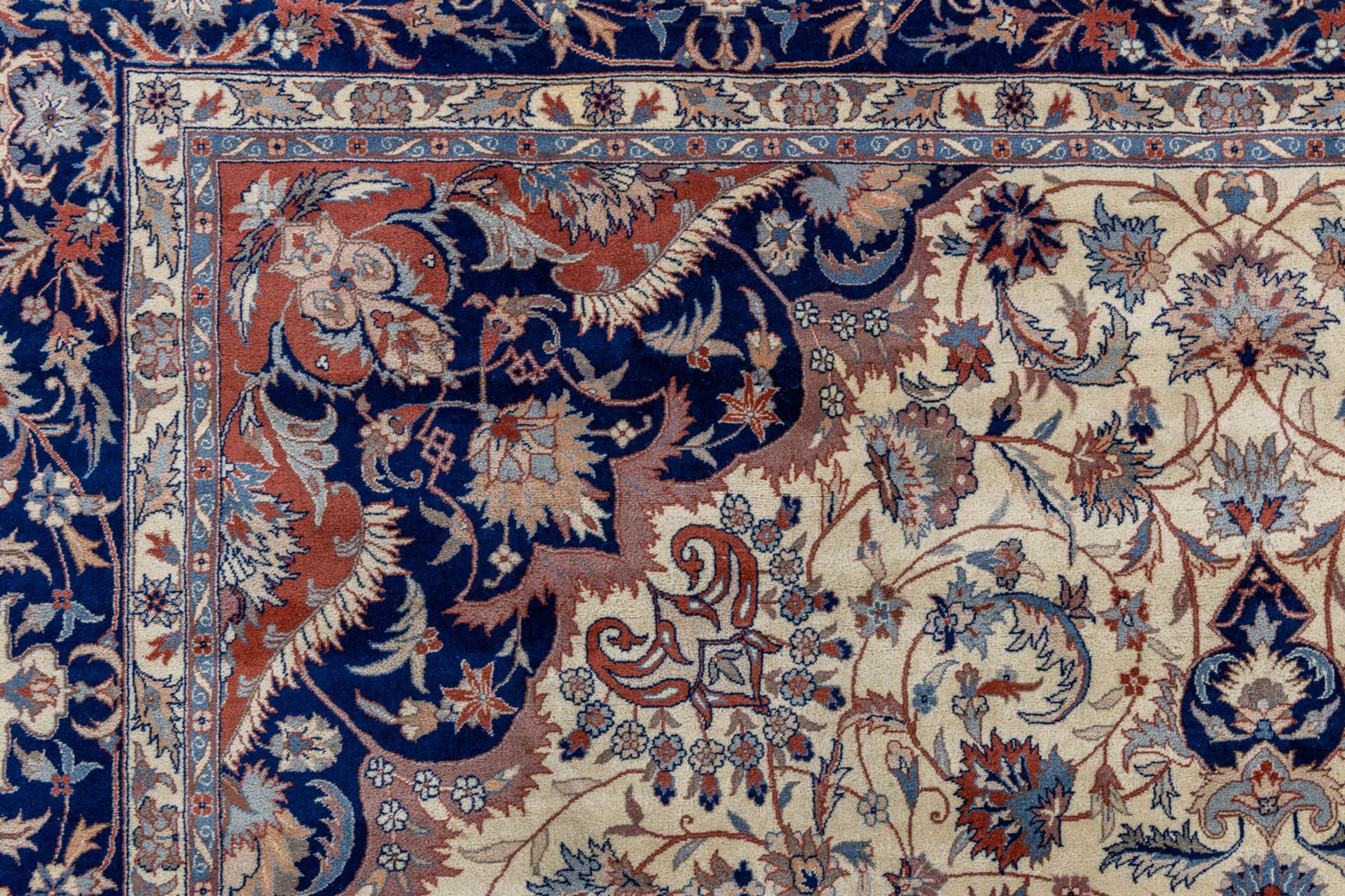 An Oriental hand-made carpet, Isfahan. (L:312 x W:250 cm) - Image 4 of 9