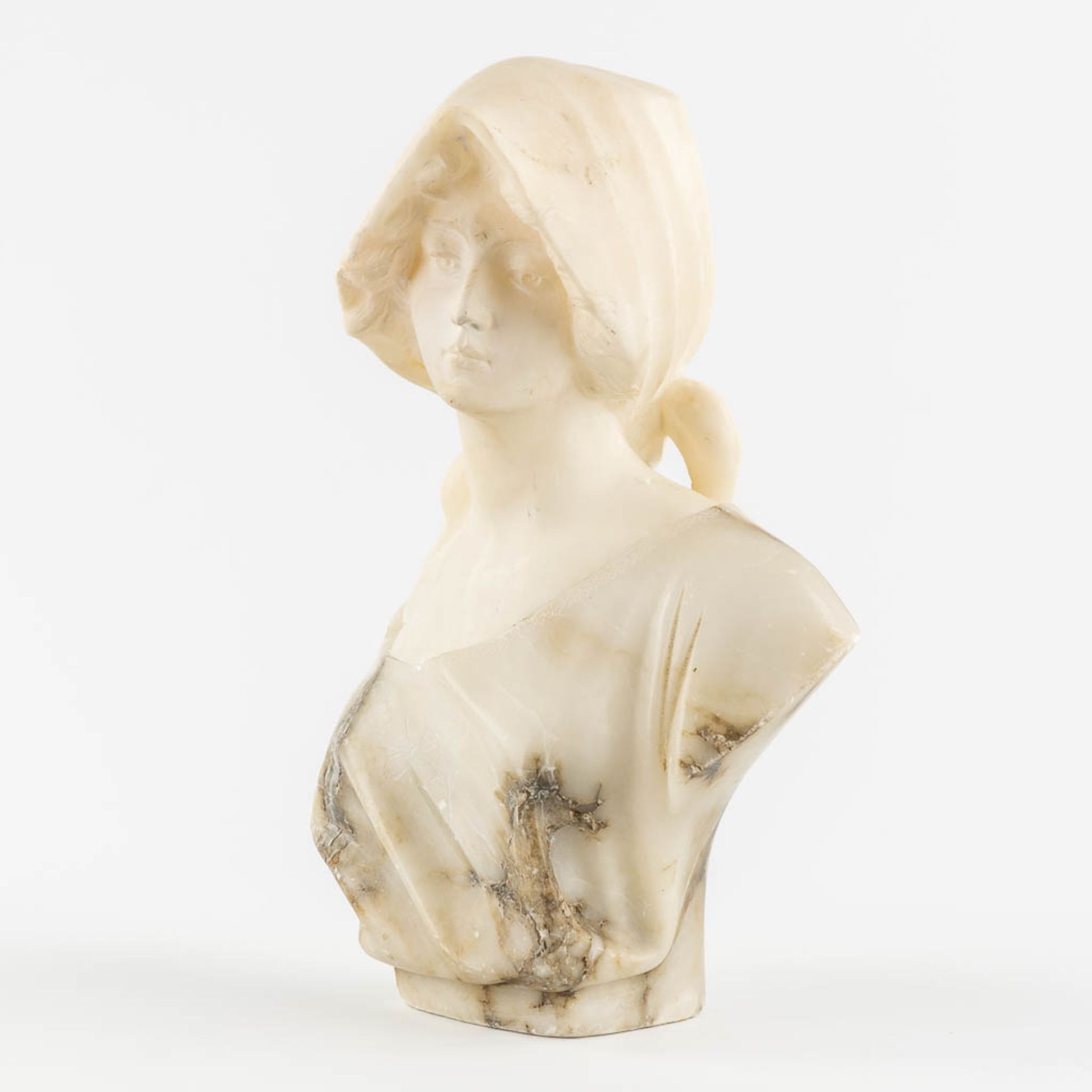 Guglielmo PUGI (c.1850-1915) 'Bust of a Lady' sculptured alabaster. (L:14 x W:23 x H:33 cm) - Image 4 of 11