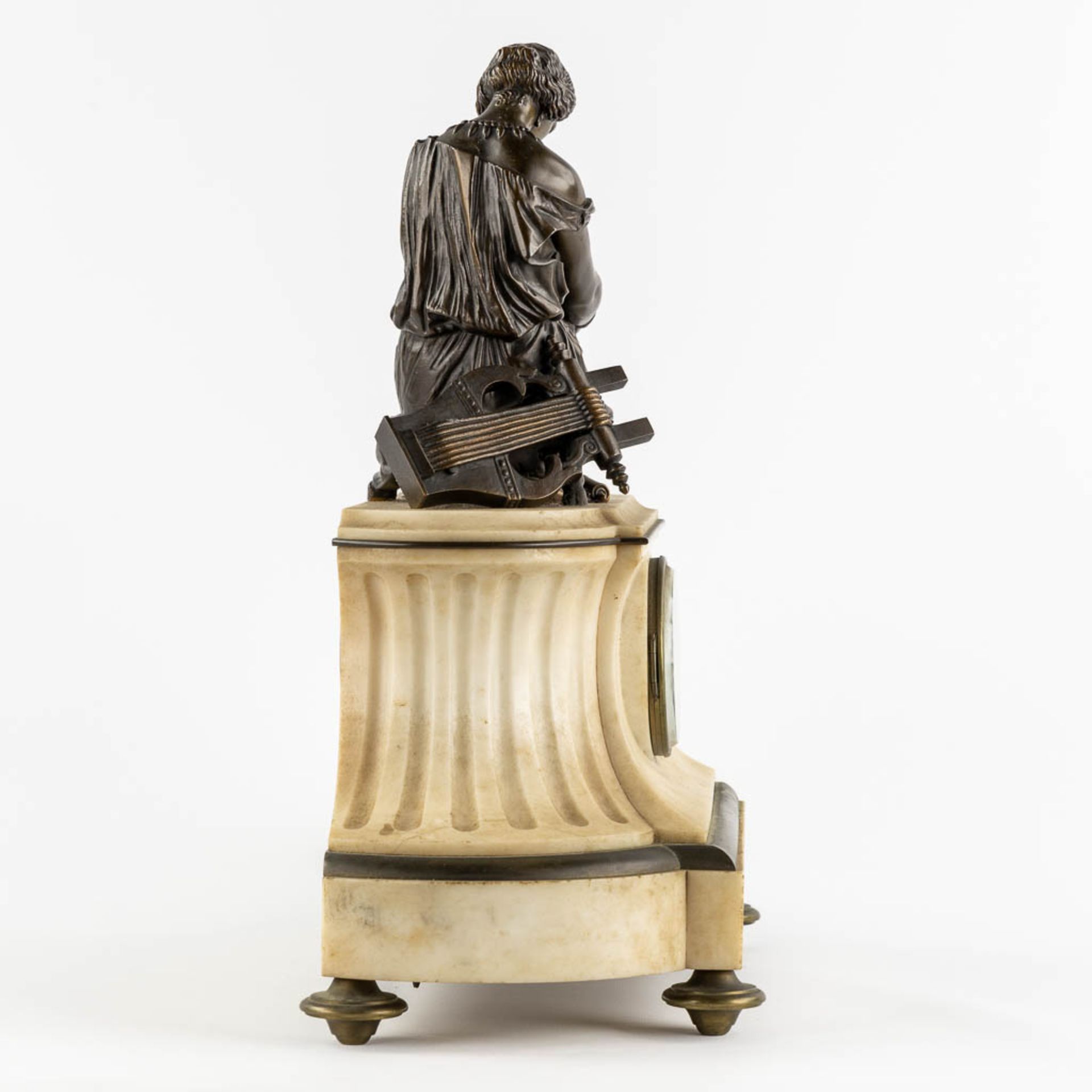 James PRADIER (1790-1852) 'Mantle Clock', patinated bronze on White Carrara marble. (L:21 x W:45 x H - Bild 4 aus 11