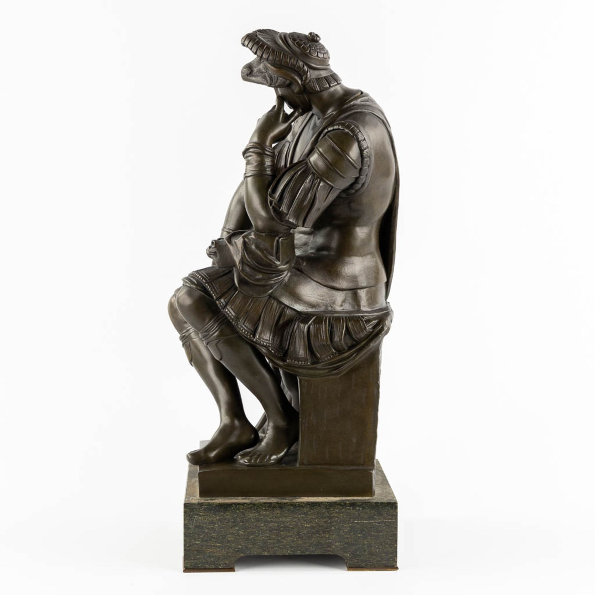 After Michelangelo, 'Lorenzo Di Medici', patinated bronze. (L:23 x W:19 x H:46 cm) - Bild 4 aus 10