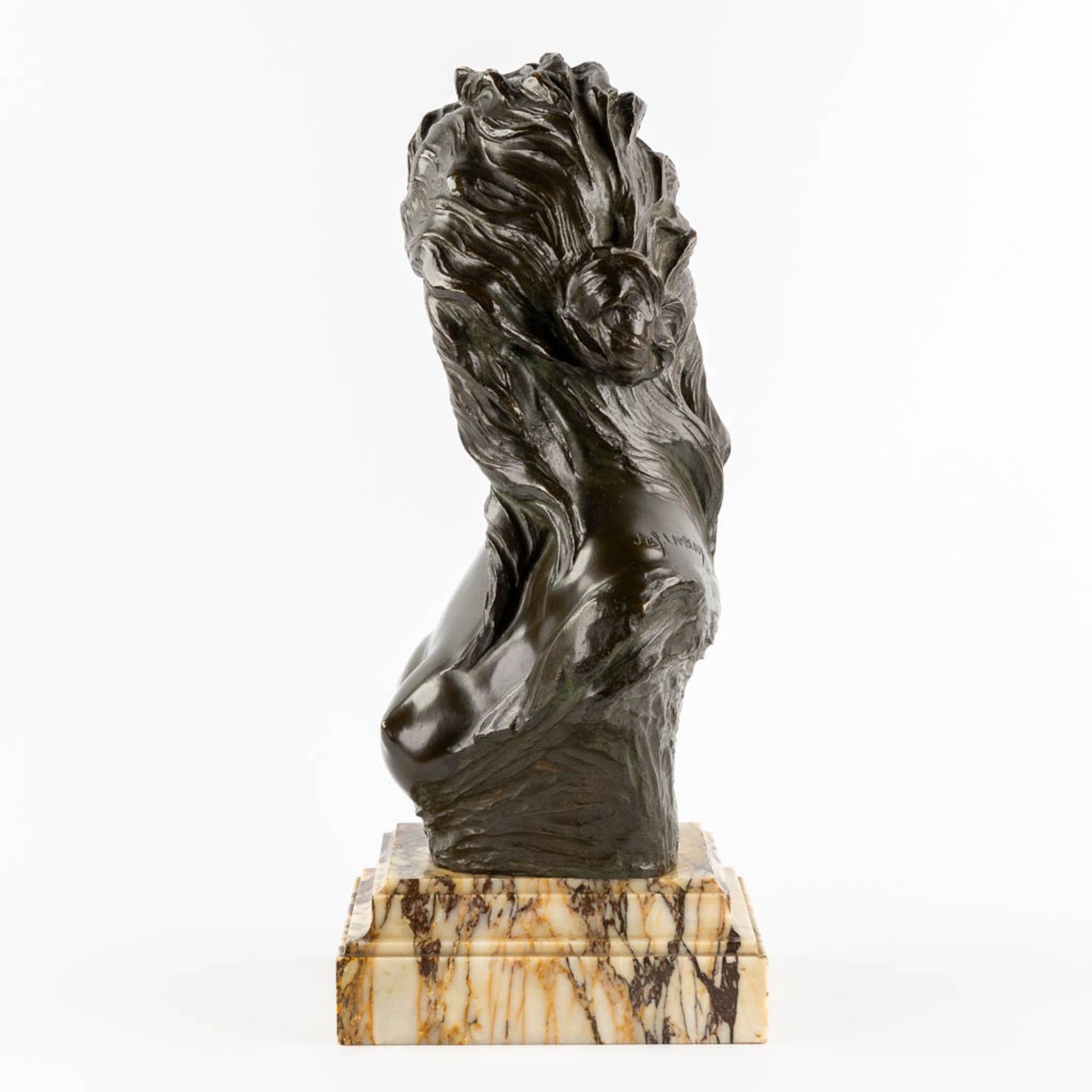 Jef LAMBEAUX (1852-1908) 'La Fierté' patinated bronze. (L:20 x W:35 x H:47 cm) - Image 6 of 10