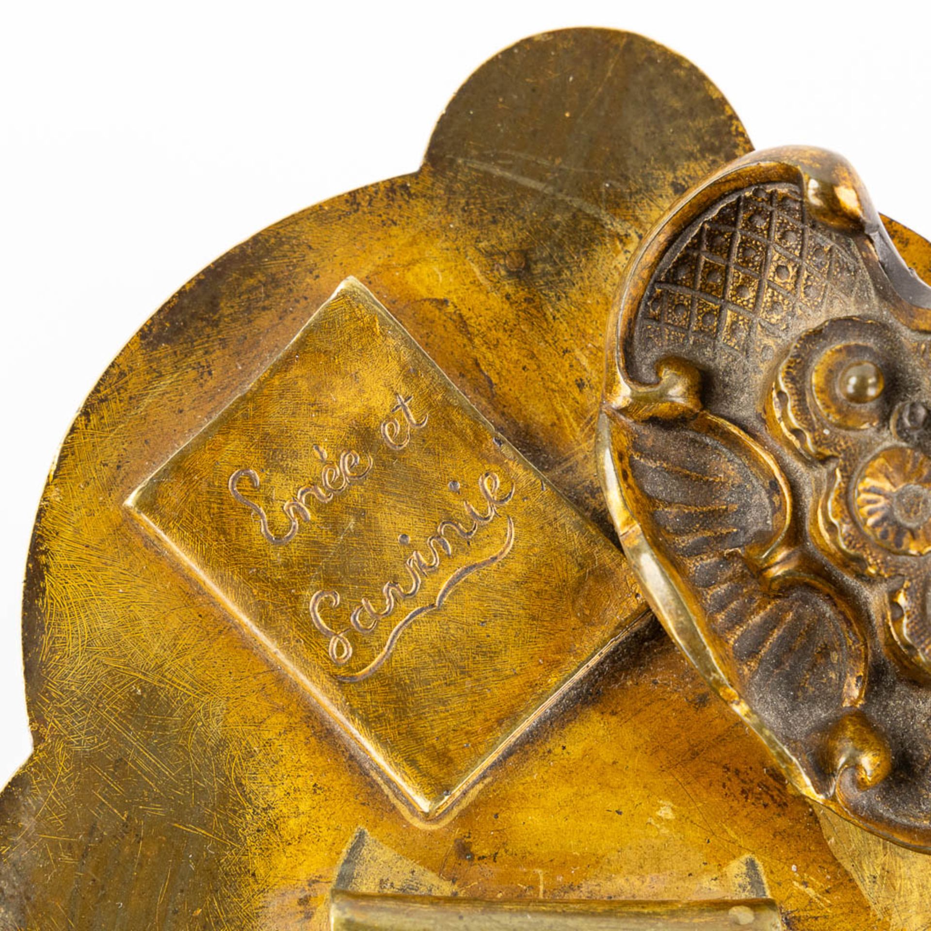 Pascal Collasse, a patinated and gilt bronze figurine. Circa 1900. (L:15 x W:25 x H:29 cm) - Bild 13 aus 13