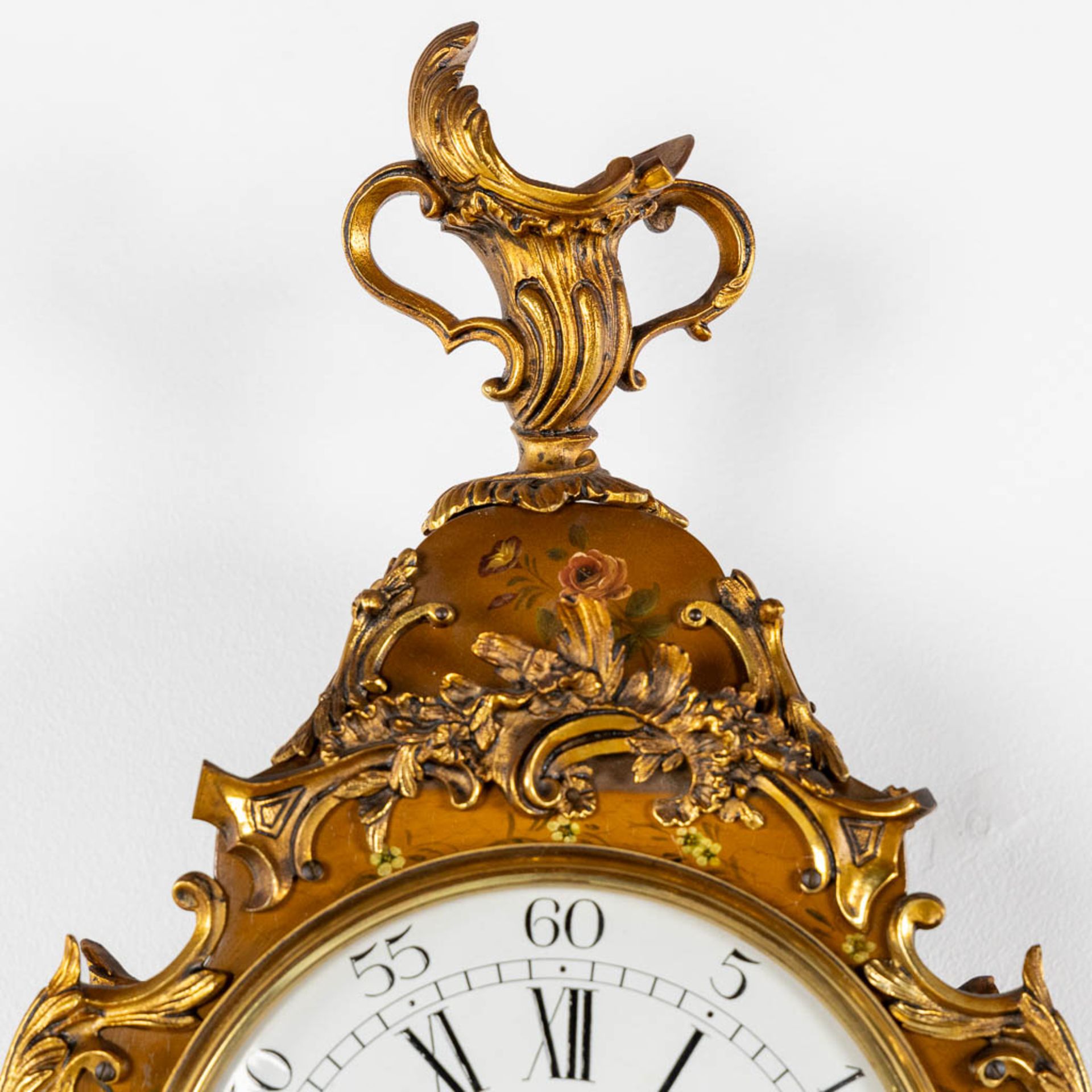 Zenith, a cartel clock. Wood with a hand-painted decor, gilt bronze mounted in louis XV style. (W:27 - Bild 3 aus 11
