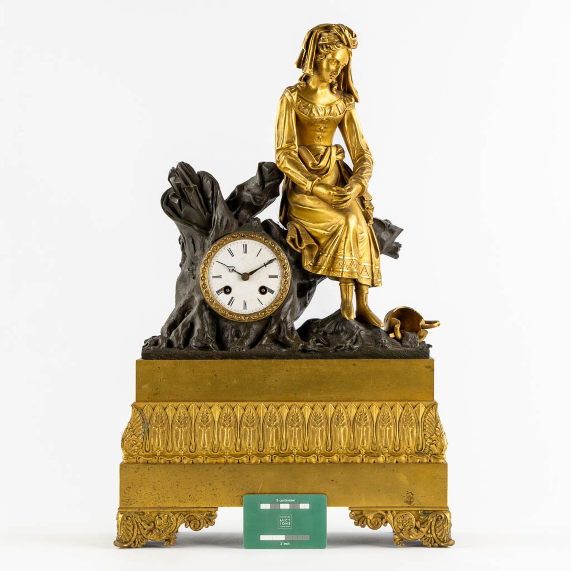 A mantle clock, gilt and patinated bronze 'La Cruche Cassée' or 'The Broken Jar'. Empire Style. 19th - Bild 2 aus 10