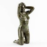 Annick AUBLET (1943) 'La Baigneuse' patinated bronze. 3/8. (L:19 x W:14,5 x H:33 cm)