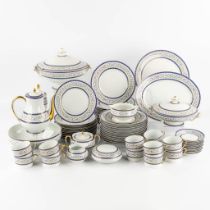 Limoges Haviland, 'Etoiles' a large dinner and coffee service. 71 pieces. (L:28 x W:33 x H:23 cm)