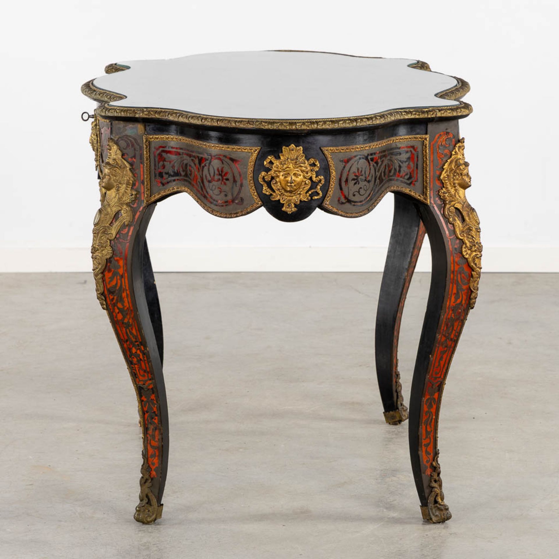 A Boulle 'Table Violon', tortoiseshell and copper inlay, Napoleon 3. (L:76 x W:130 x H:77 cm) - Bild 5 aus 19