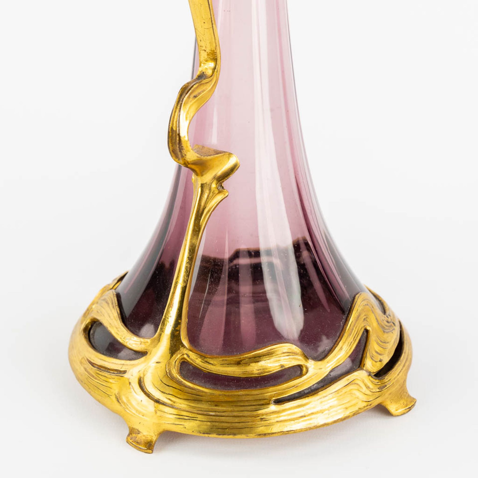 A pitcher, gilt metal and purple glass, Art Nouveau. (L:16 x W:20 x H:39 cm) - Image 11 of 11