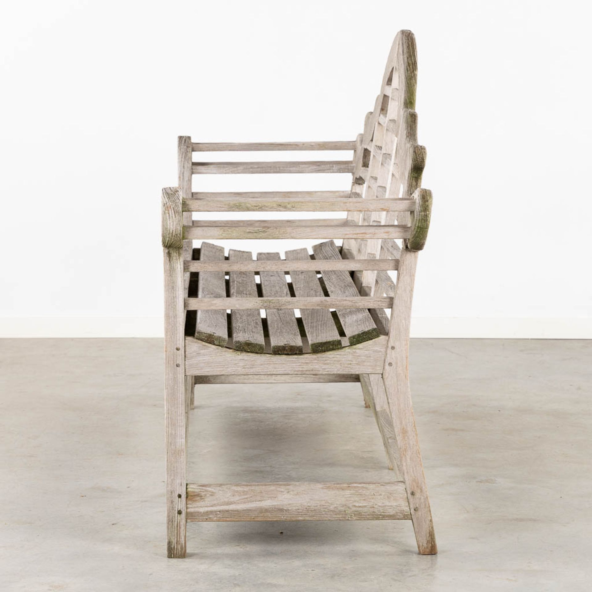 A large garden bench and two armchairs, teak. (L:60 x W:200 x H:105 cm) - Bild 14 aus 18