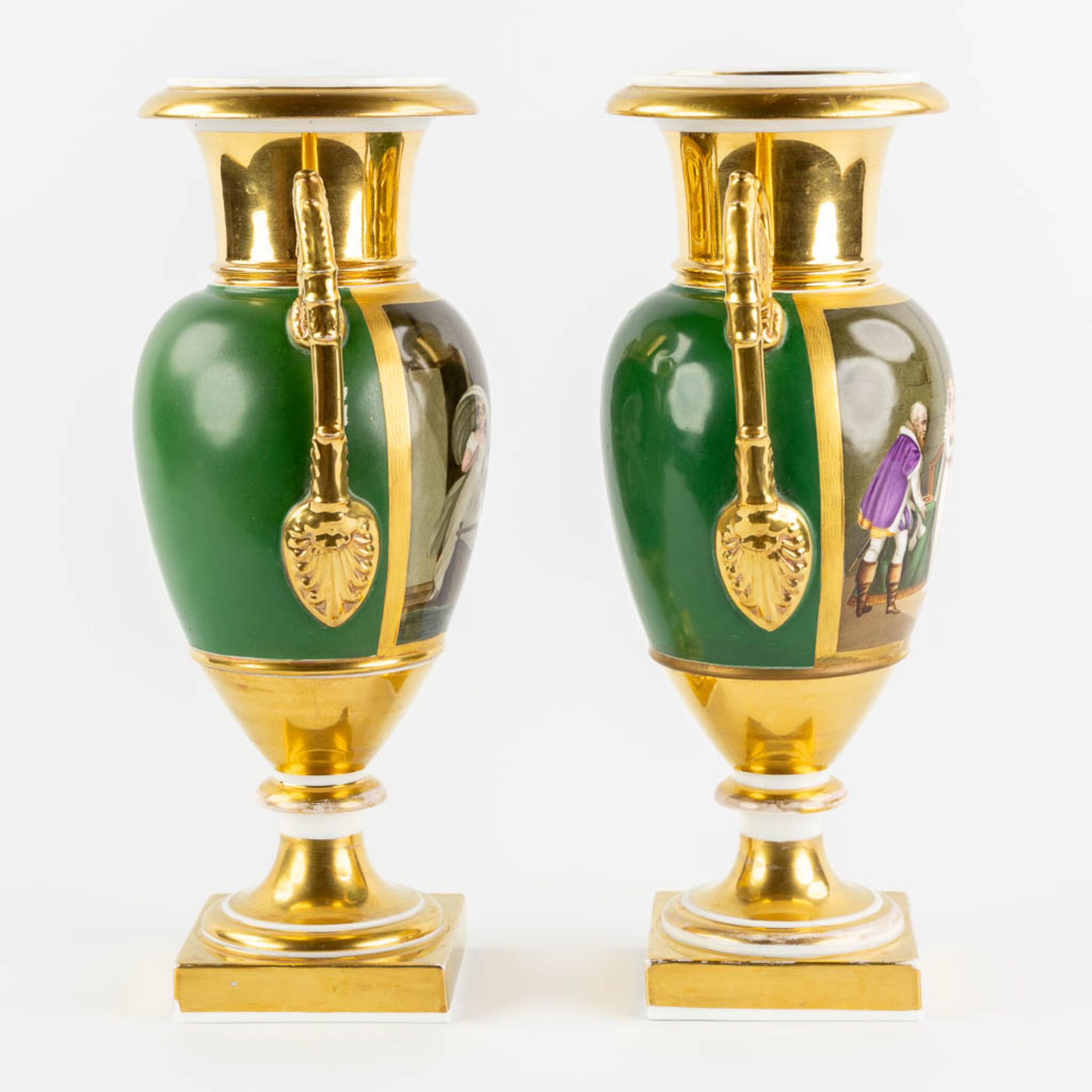 A pair of Vieux Paris vases, Empire style. 19th C. (L:15 x W:20 x H:38,5 cm) - Image 3 of 11