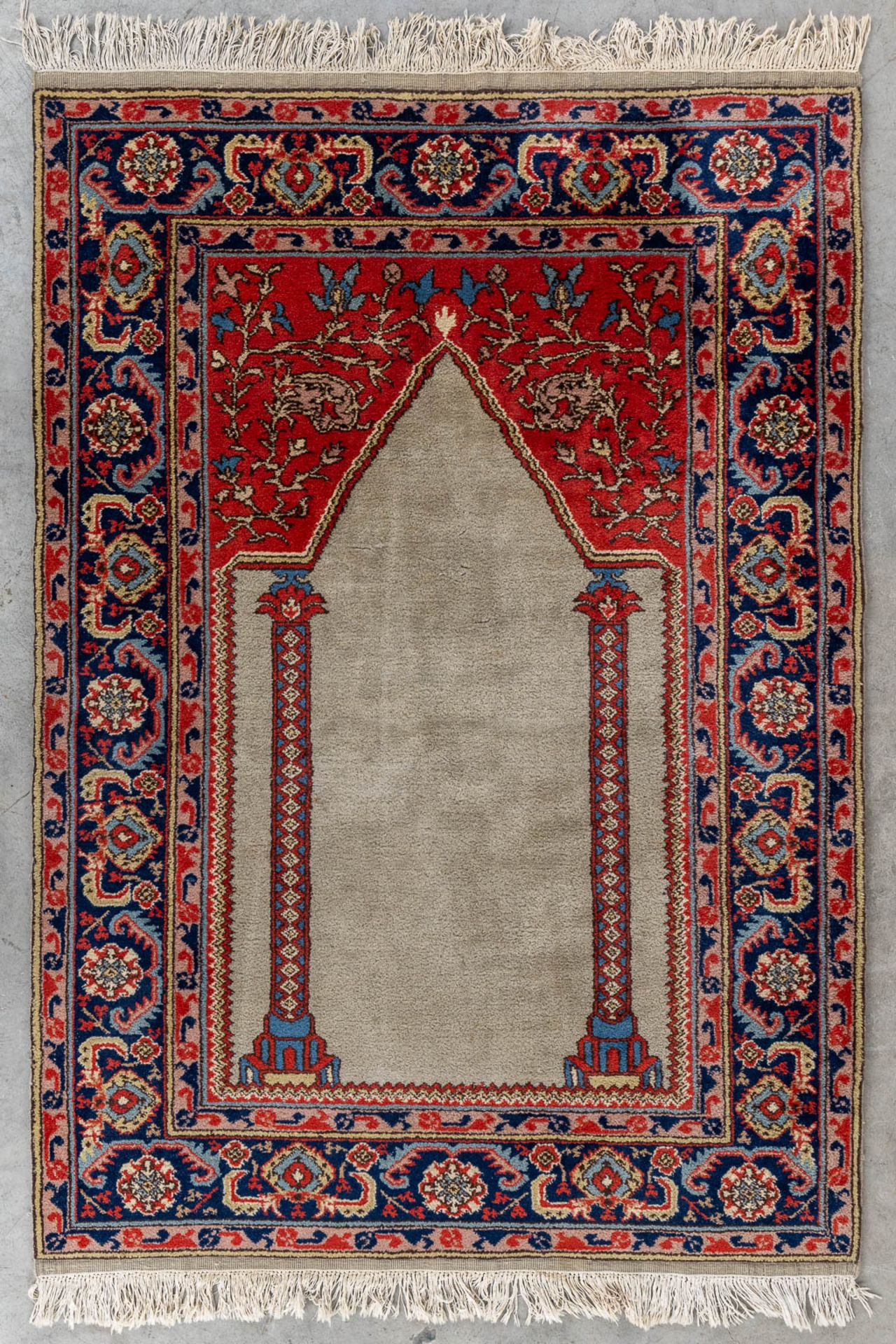 An Oriental hand-made carpet, Kayseri. (L:180 x W:128 cm)