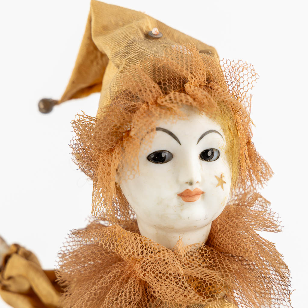 A 'Pierrot' automata with moving hands and head. (L:8 x W:17 x H:33 cm) - Image 8 of 11