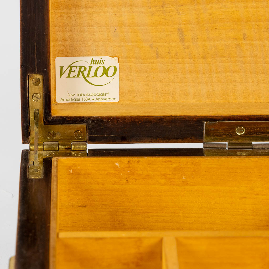 A large 'Humidor', burl wood mounted with brass. (L:34 x W:74 x H:11,5 cm) - Image 4 of 7