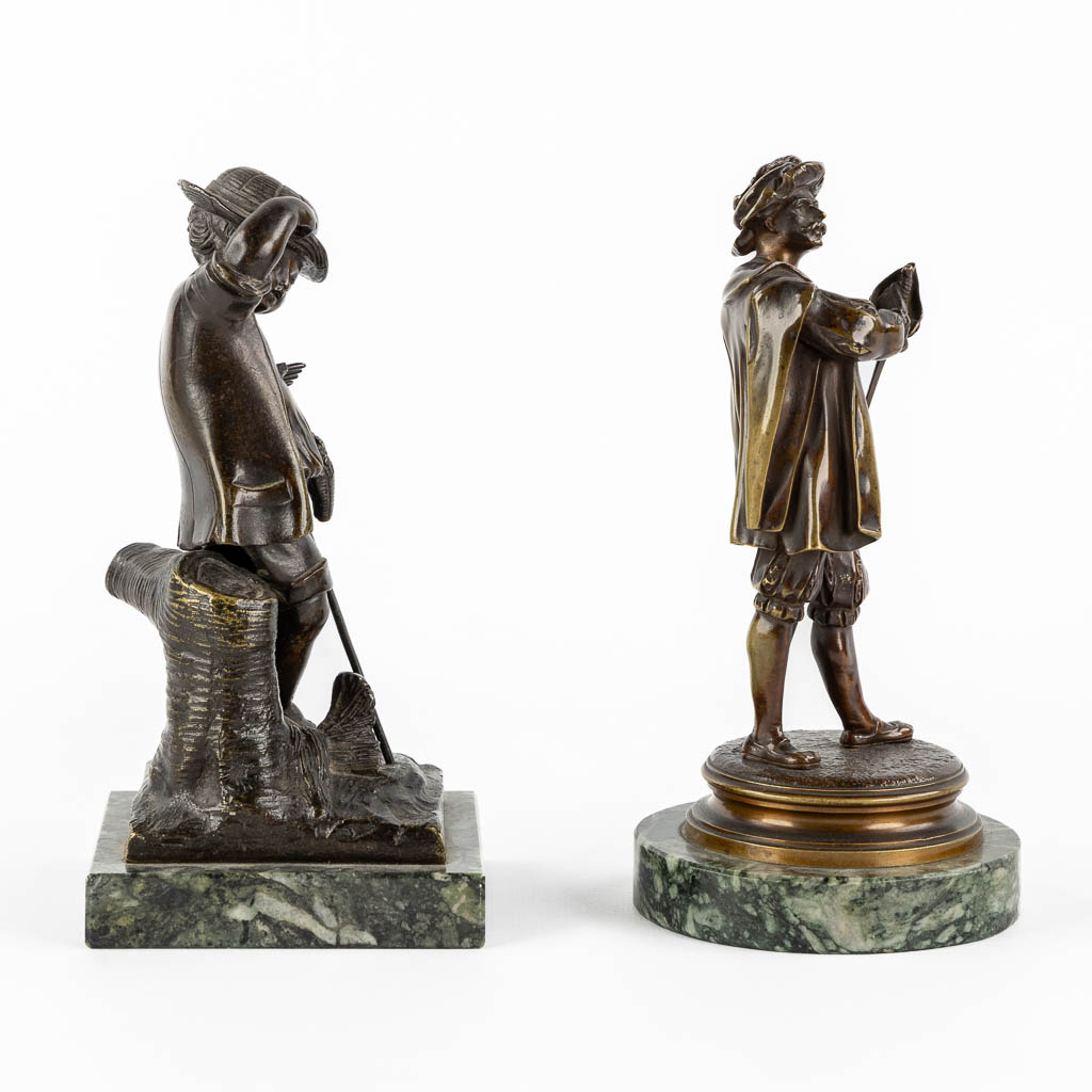 Two decorative figurines, patinated bronze. Circa 1900. (H:20 x D:10 cm) - Image 4 of 10