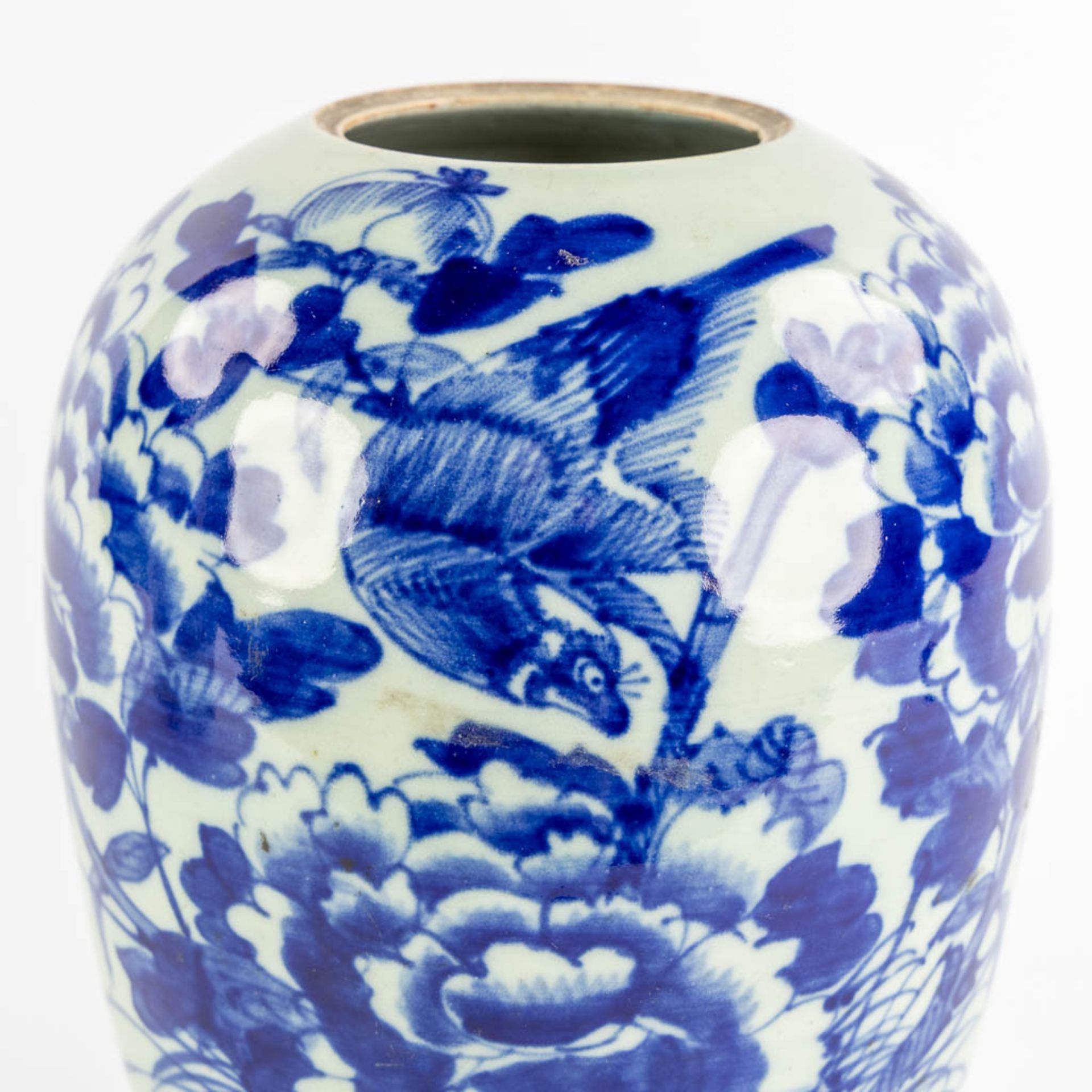 A Chinese celadon vase and ginger jar with a blue-white Double Xi and Floral decor. 19th/20th C. (H: - Image 11 of 11