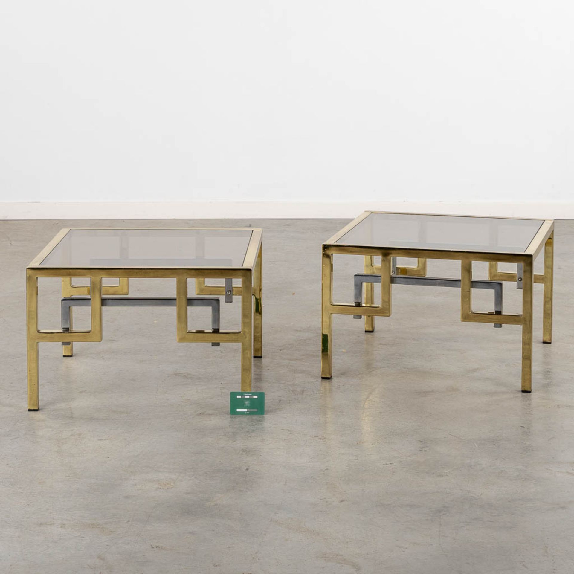 A pair of occasional side tables, gilt metal. (L:55 x W:55 x H:36 cm) - Image 2 of 8