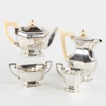 Viner's Ltd. A 4-piece silver coffee and tea service, Sheffield, England, 1936. Art Deco. 1,631 kg.