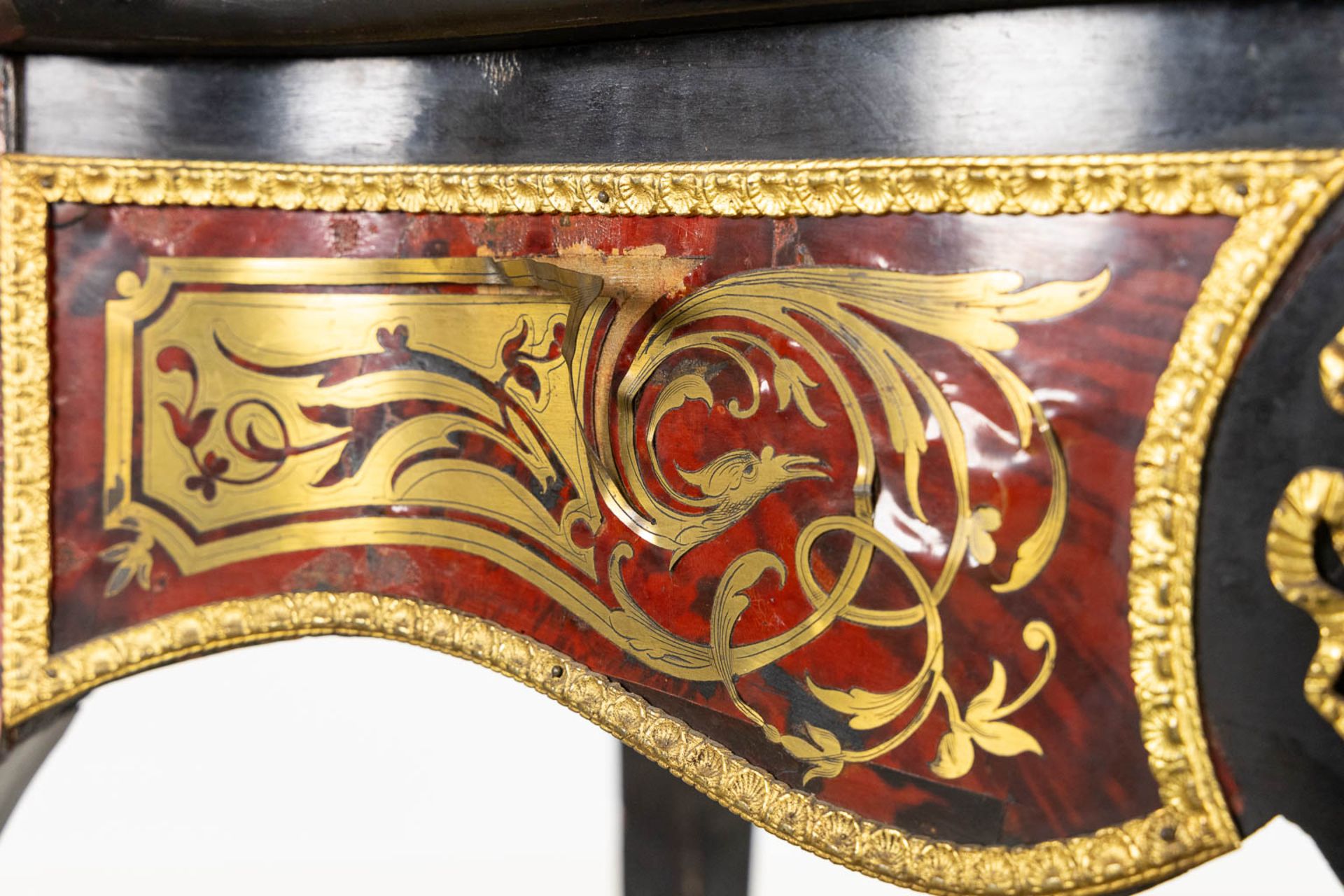 A Boulle 'Table Violon', tortoiseshell and copper inlay, Napoleon 3. (L:73 x W:120 x H:77 cm) - Bild 16 aus 19