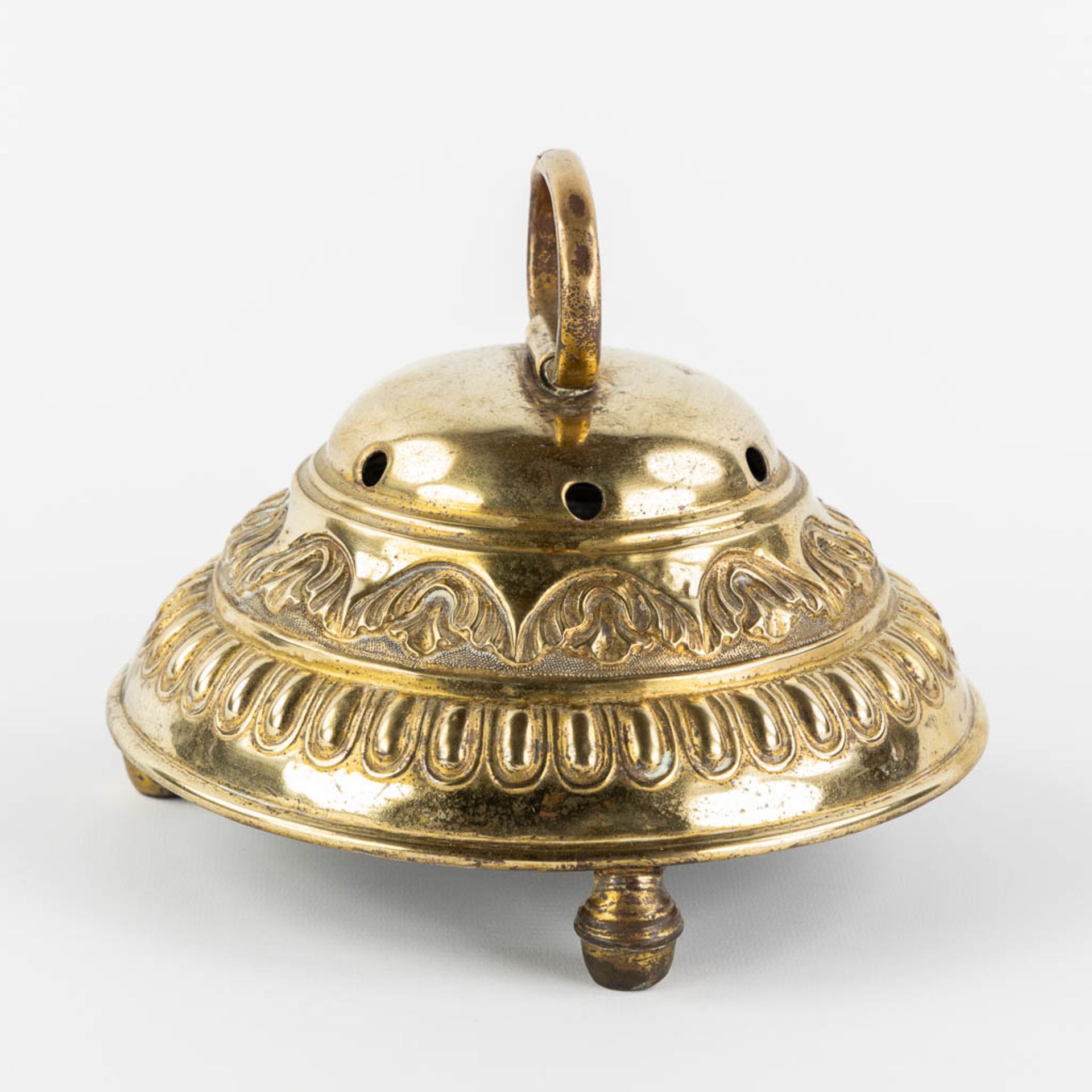 An Altar Bell with an inscription for Saint Macharius, Brass. (H:15 x D:21 cm) - Bild 5 aus 9