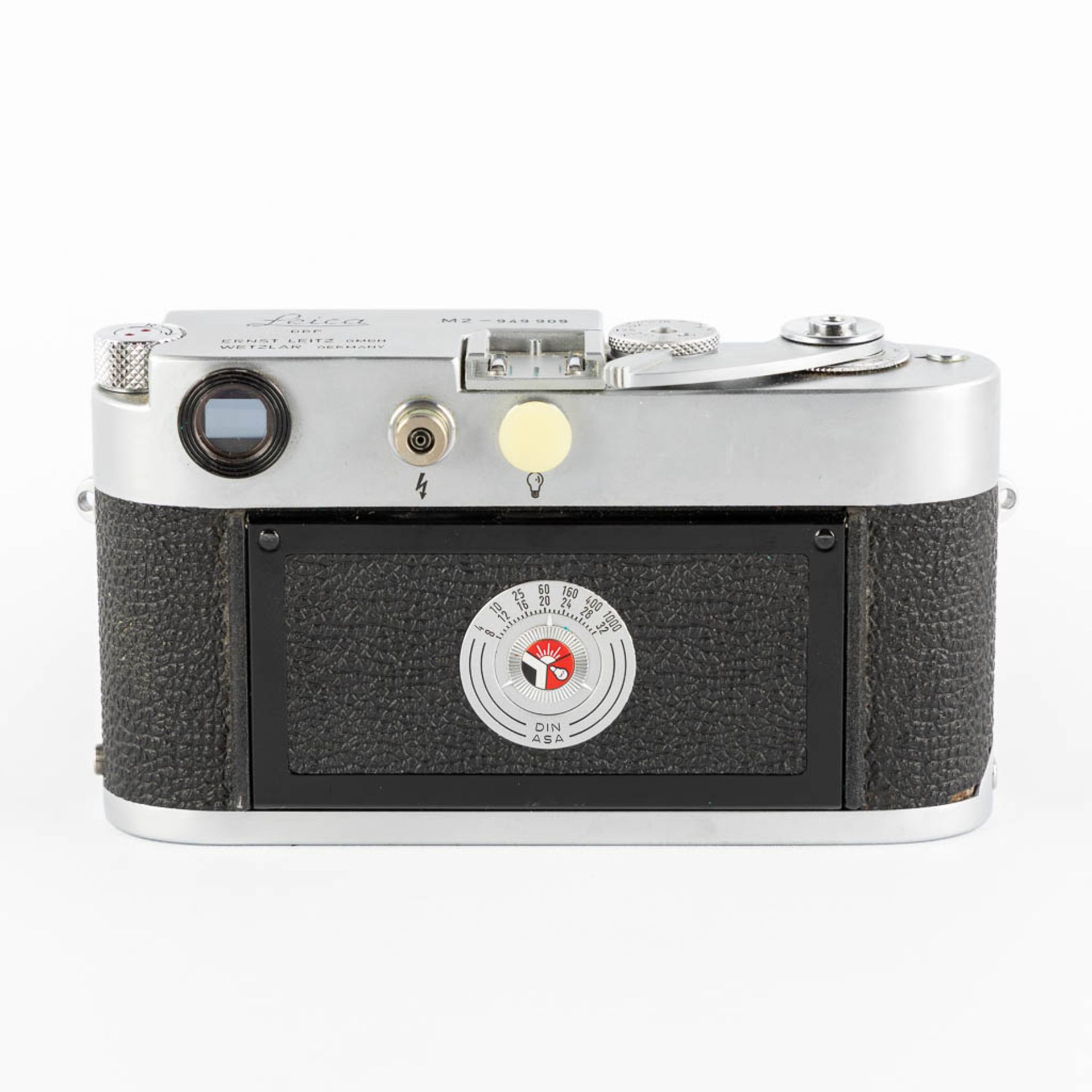 Leica, model M2, an analog photocamera. (L:8 x W:14 x H:7,6 cm) - Bild 6 aus 15