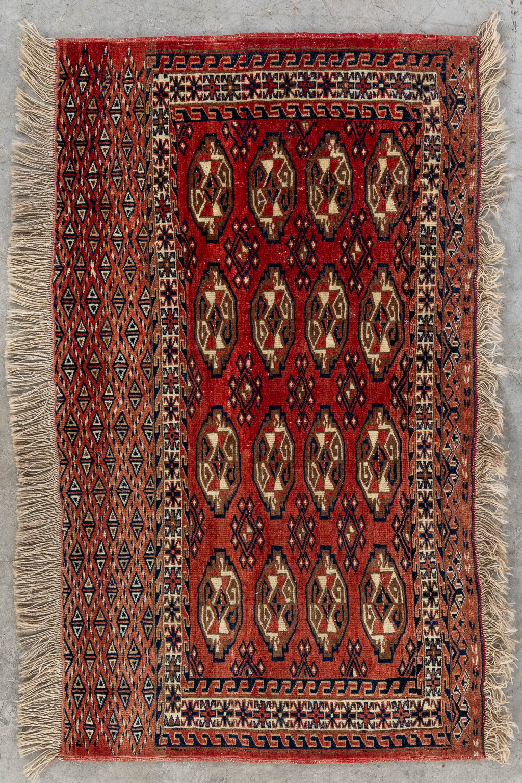 An Oriental hand-made carpet, Turkman Yomut. (L:70 x W:117 cm)