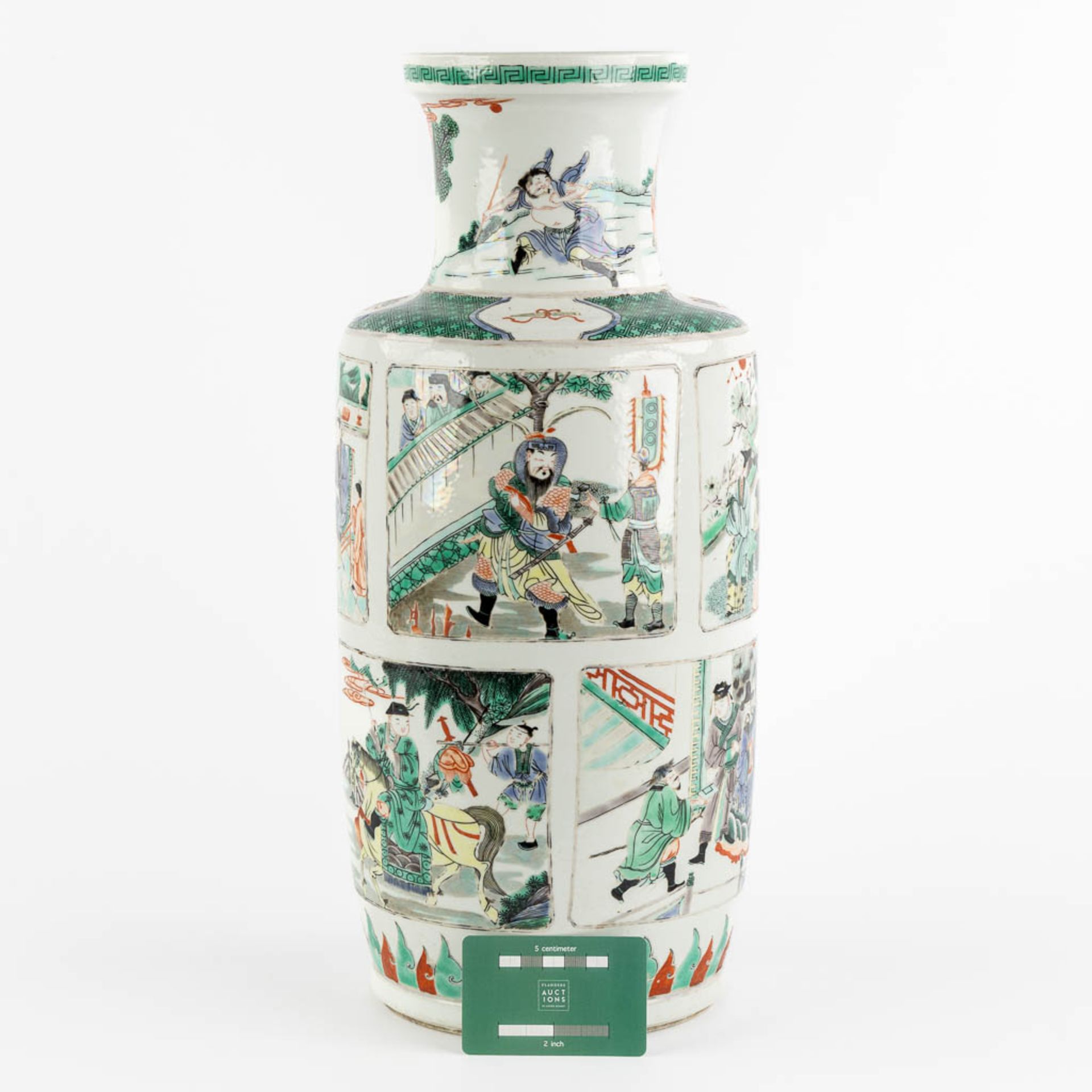 A Chinese Famille Verte vase, 'Roulleau' vase. Kangxi mark. (H:46 x D:20 cm) - Bild 2 aus 13