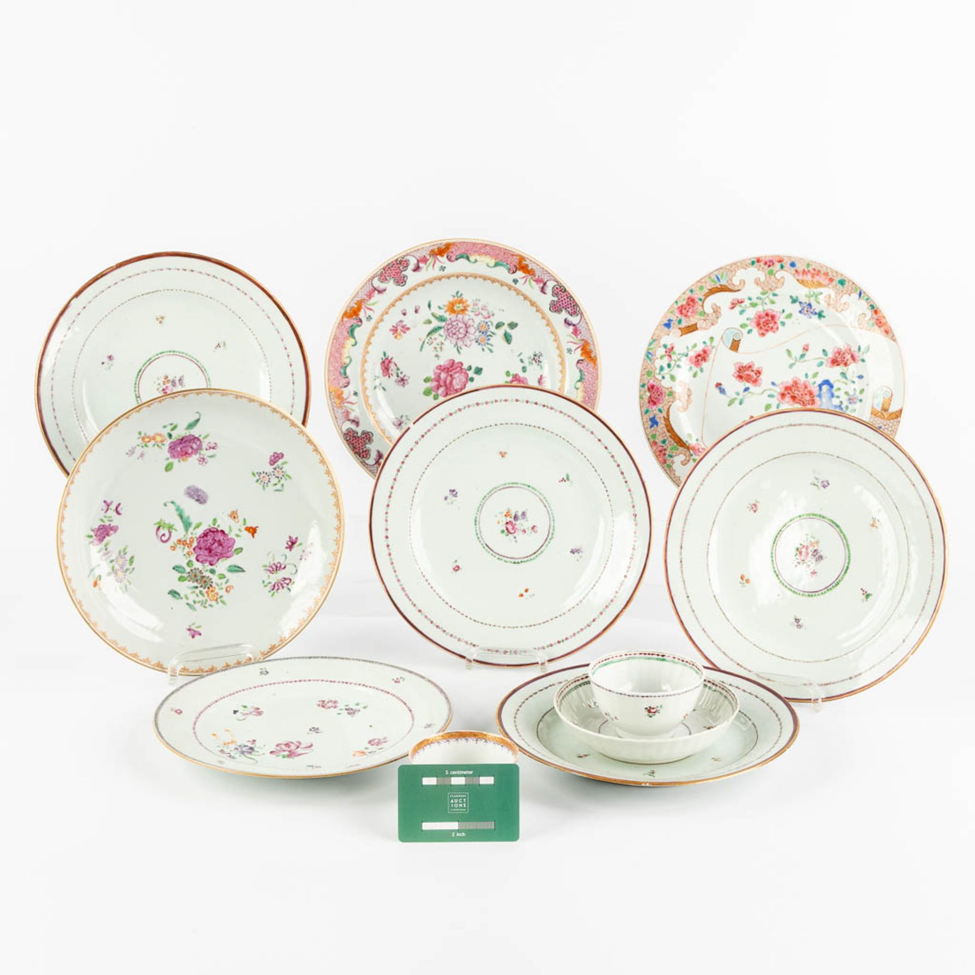 Ten Chinese Famille Rose plates and cups, flower decor. (D:23,5 cm) - Image 2 of 13