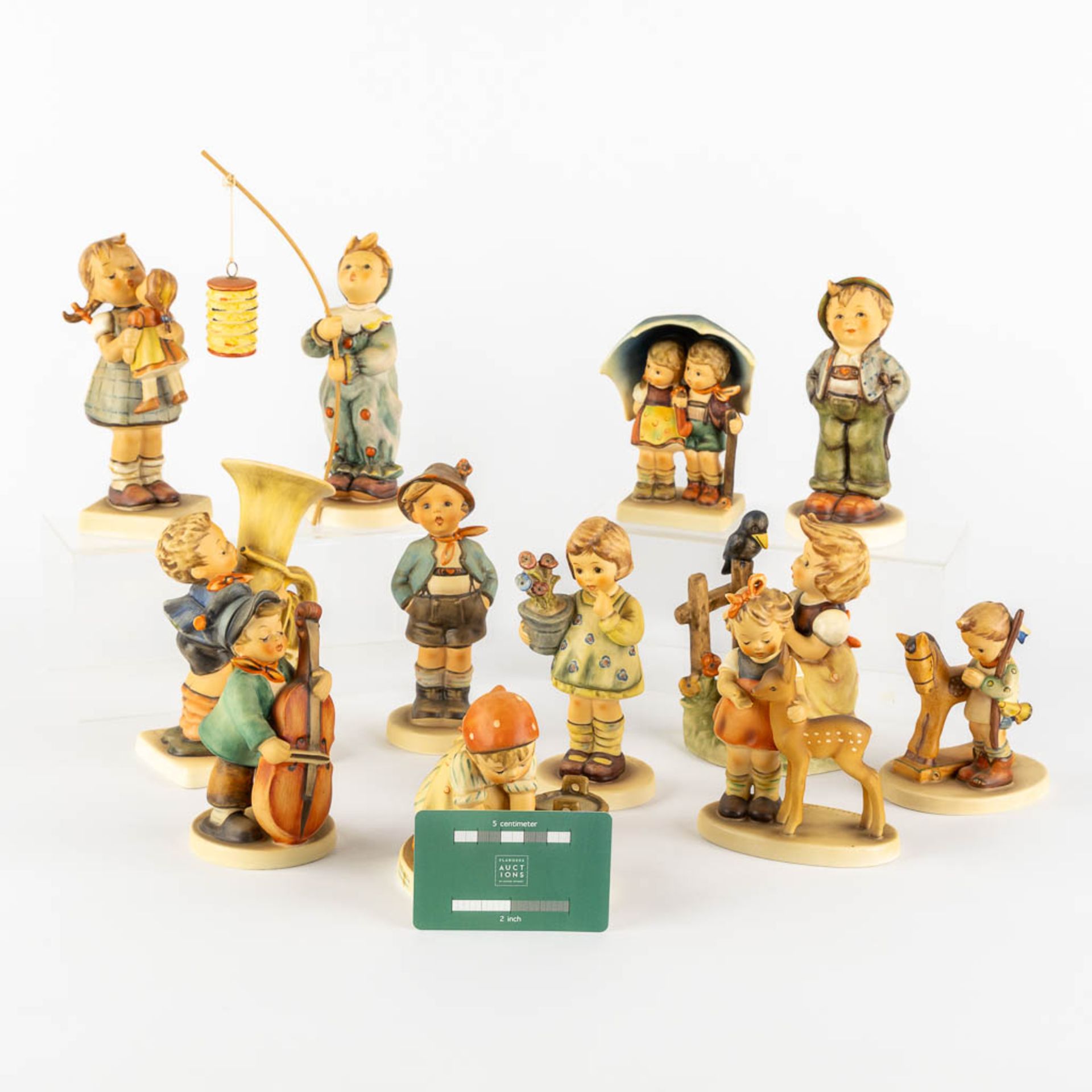 Hummel, 12 figurines, polychrome porcelain. (H:21 cm) - Image 2 of 10