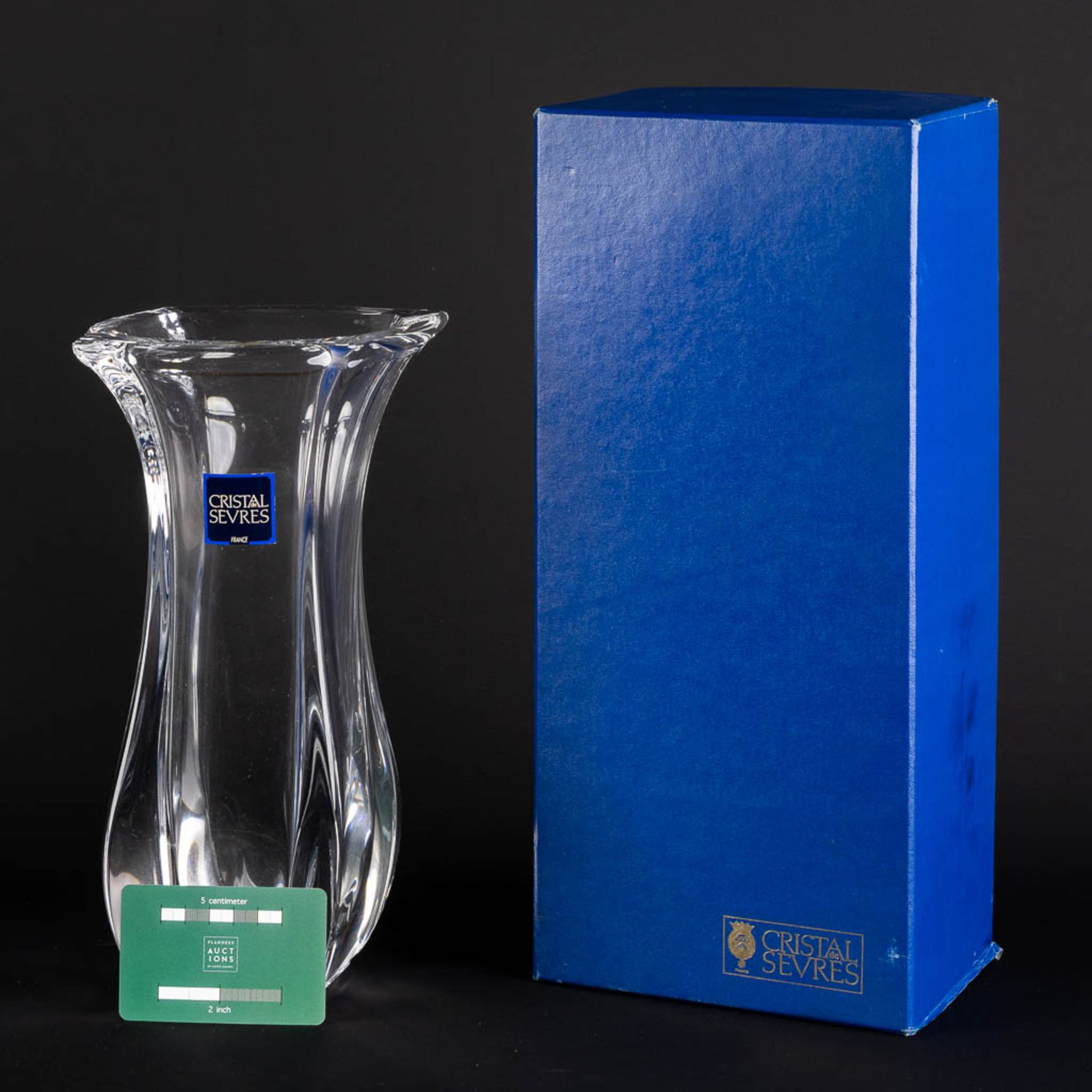 Cristal De Sèvres, a large crystal vase. (L:15 x W:18 x H:28 cm) - Bild 2 aus 14