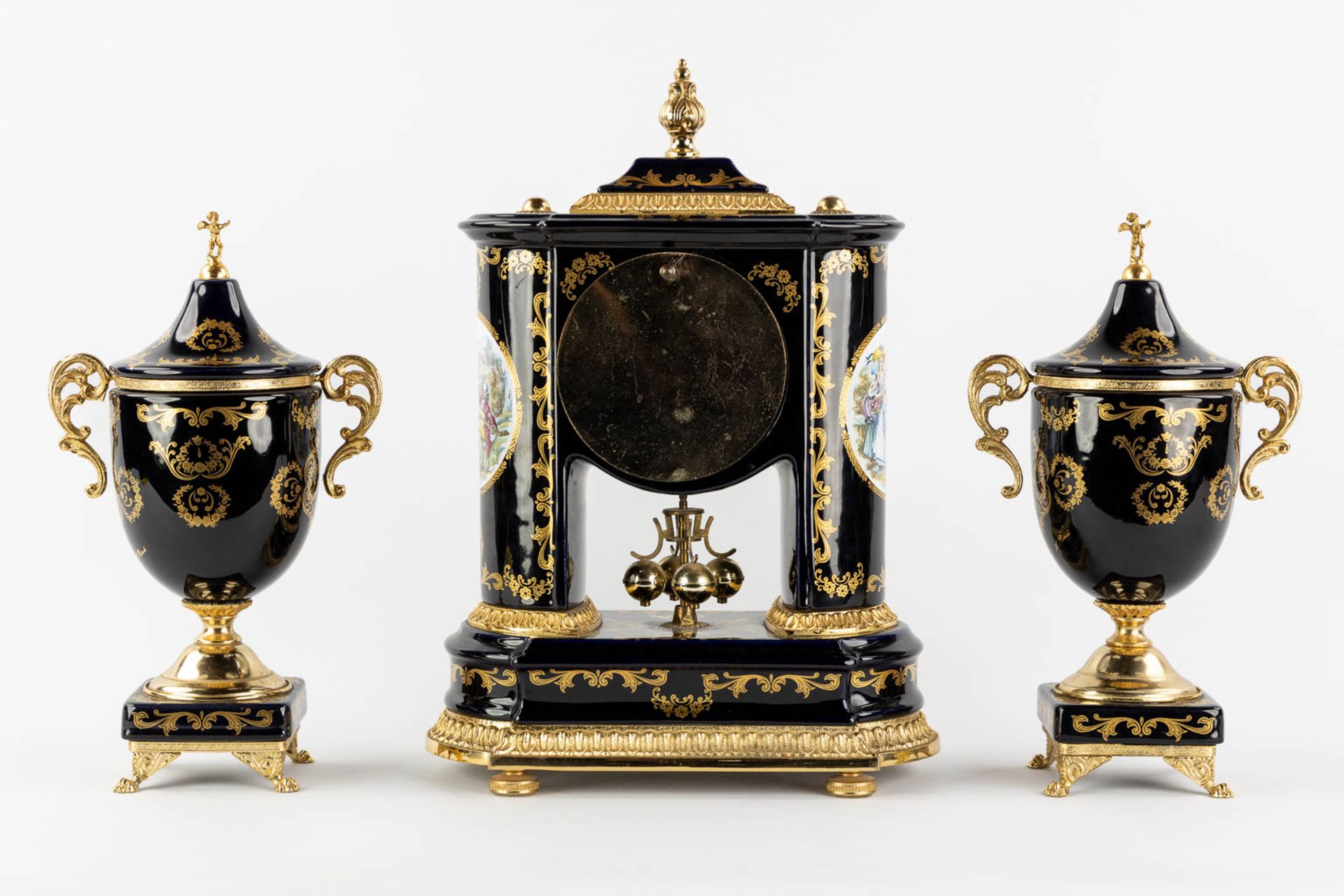 A.Rotondo, A three-piece mantle garniture clock, in the style of Limoges and A.C.F. (L:16 x W:25,5 x - Bild 5 aus 12