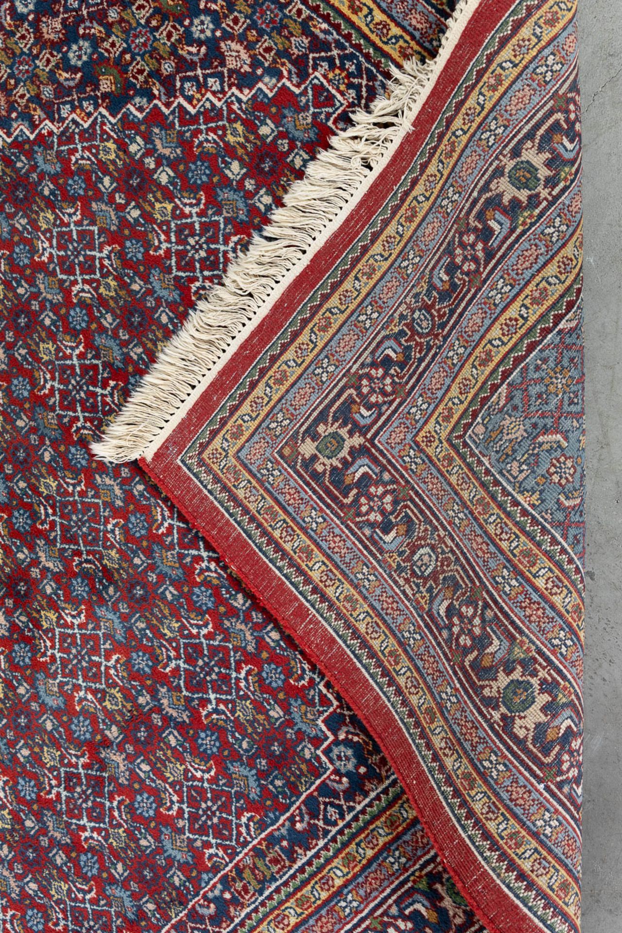 An Oriental hand-made carpet, Bidjar. (L:308 x W:194 cm) - Image 9 of 9