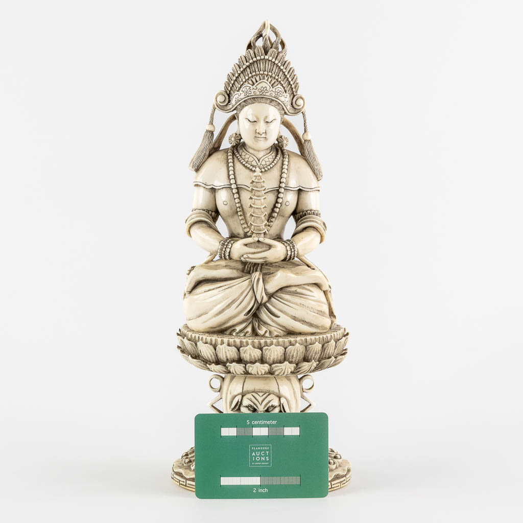 A Chinese Buddha holding a Pagoda, sculptured ivory. Circa 1900. (L:10 x W:12 x H:31 cm) - Image 2 of 11