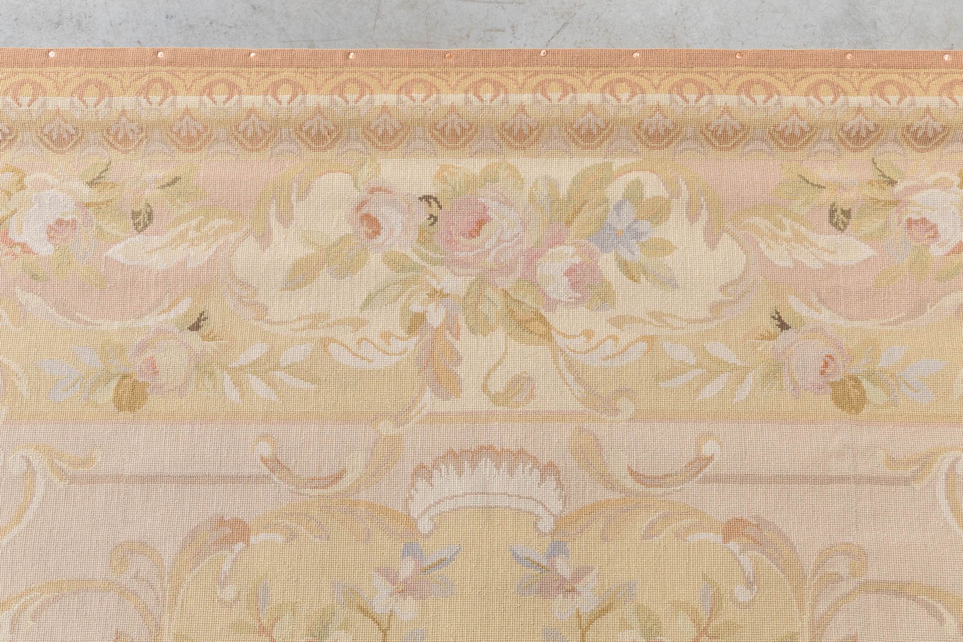 A pair of large Aubusson carpets. (L:304 x W:240 cm) - Bild 8 aus 21
