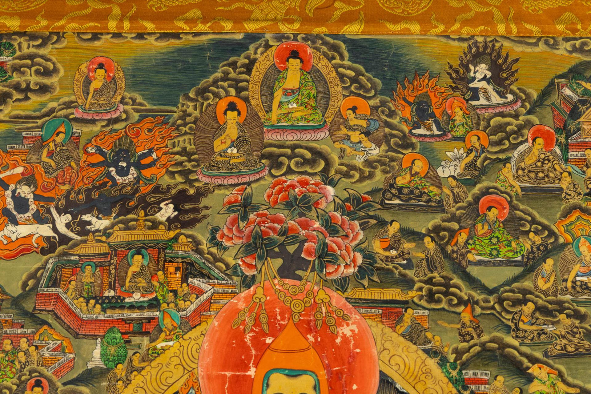 An Oriental thankga, painted on silk. (W:79 x H:127 cm) - Bild 4 aus 6