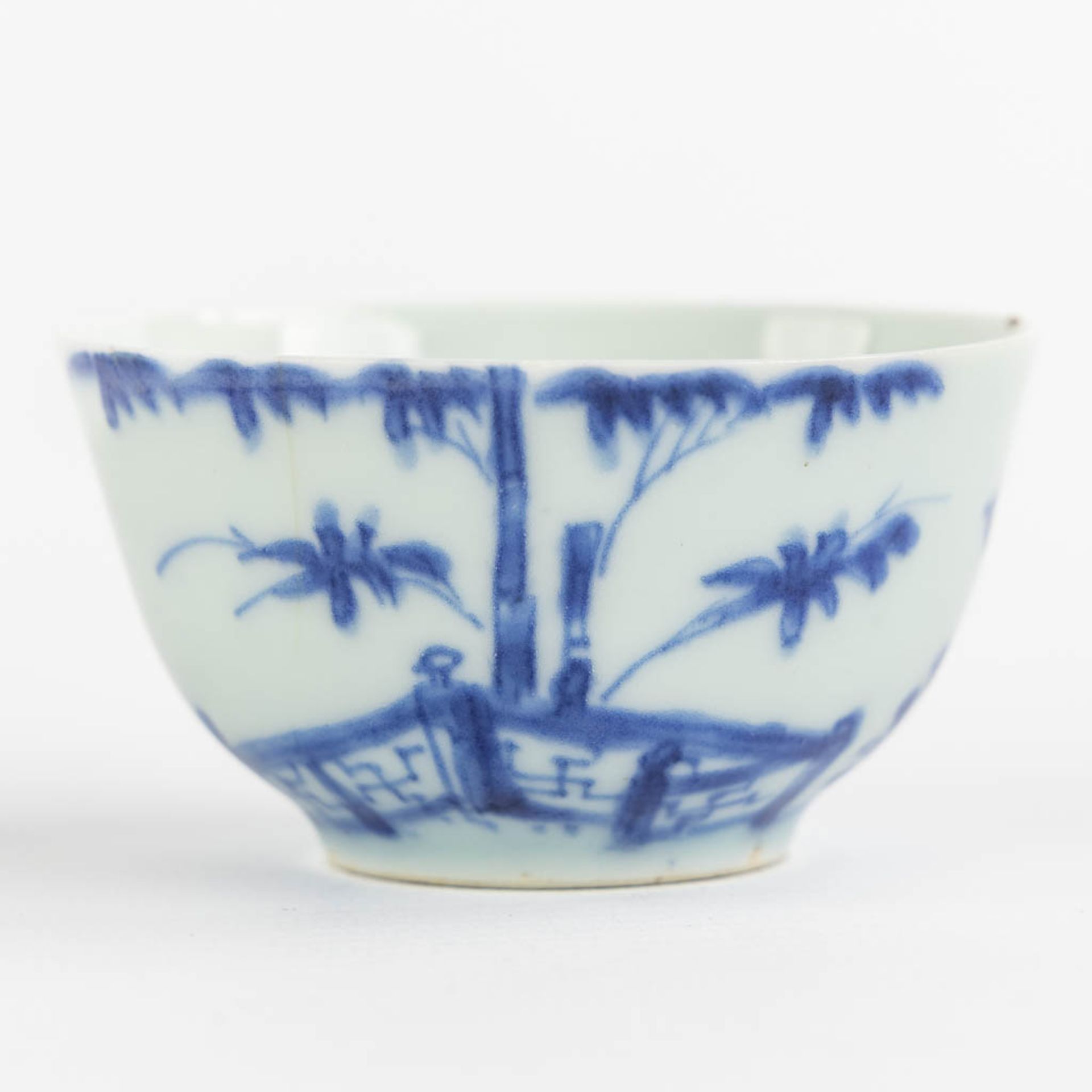 Seven cups and a saucer, Chinese porcelain, Kangxi, Yongzheng and Qianlong period. 18th C. (H:4,5 x - Image 12 of 13