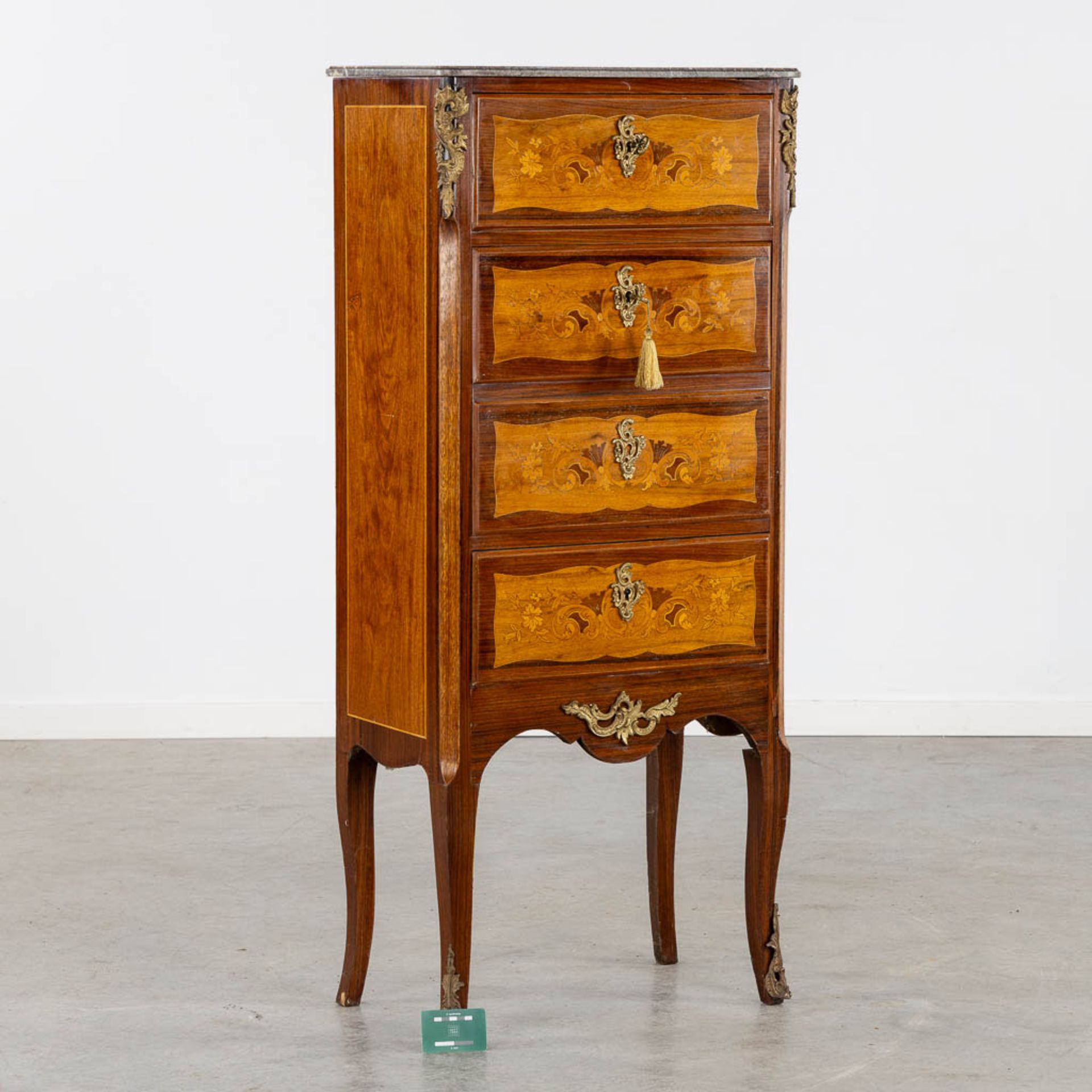 A Secretaire cabinet, Marquetry inlay and mounted with bronze. Circa 1900. (L:34 x W:56 x H:128 cm) - Bild 2 aus 15