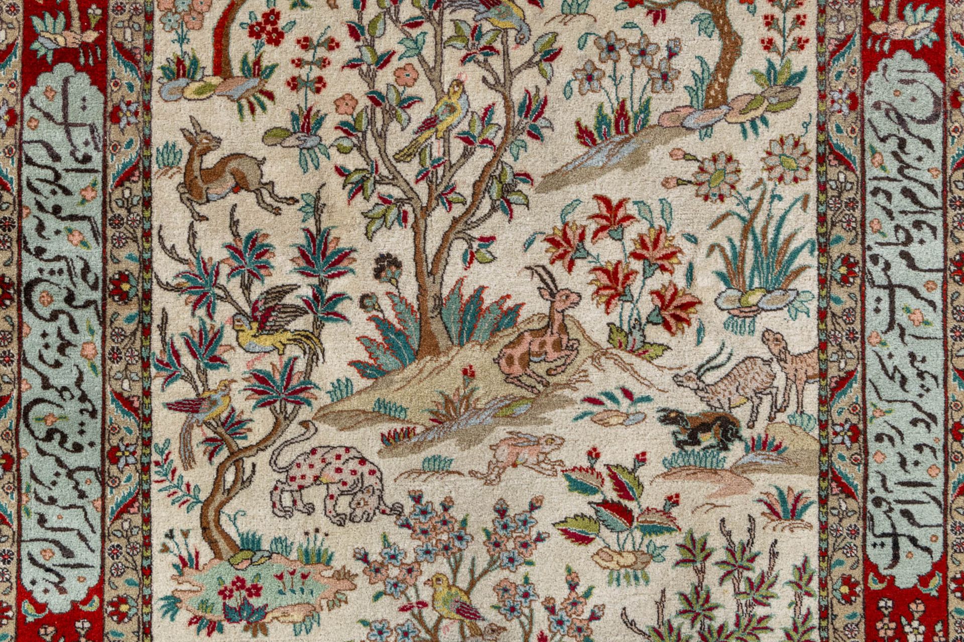 An Oriental hand-made carpet, Tabriz. Signed. (L:150 x W:107 cm) - Bild 6 aus 8