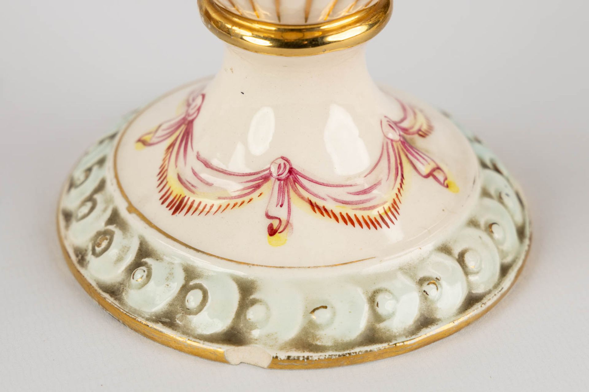 Six large bowls and vases, glazed faience, Capodimonte, Italy. (H:52 x D:23 cm) - Bild 15 aus 16