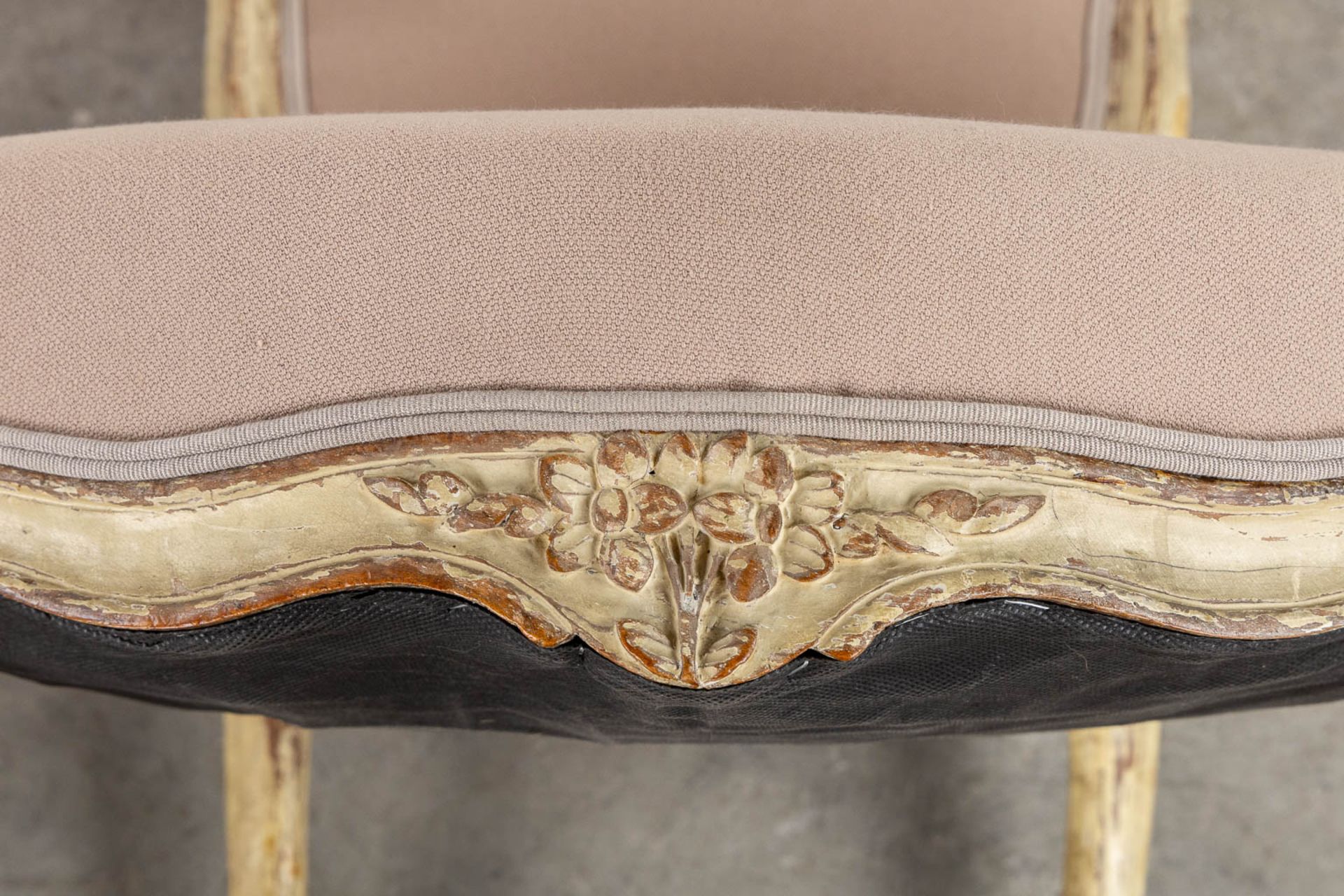 A pair of antique armchairs, Louis XV. (L:50 x W:64 x H:85,5 cm) - Bild 8 aus 14