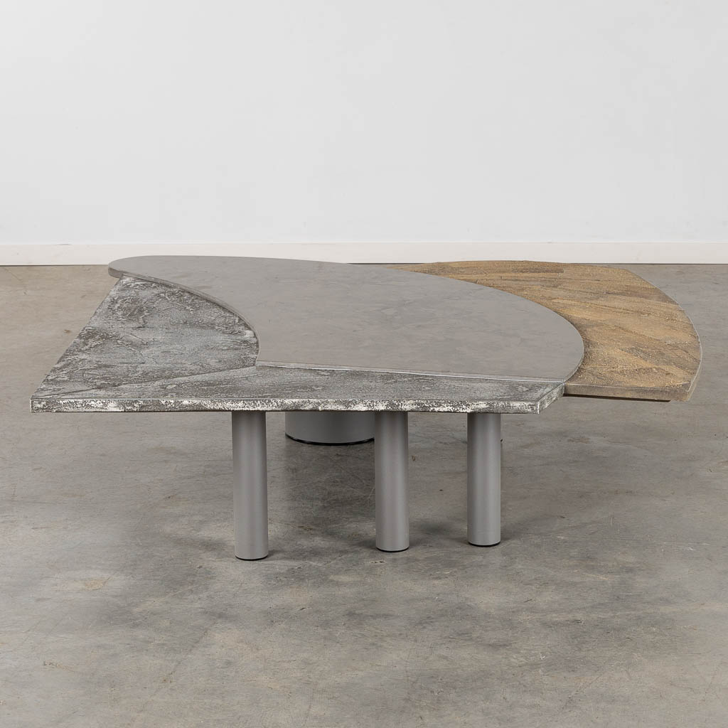 Pia MANU (XX) 'Coffee Table' circa 2008. (L:124 x W:135 x H:35 cm) - Bild 11 aus 13